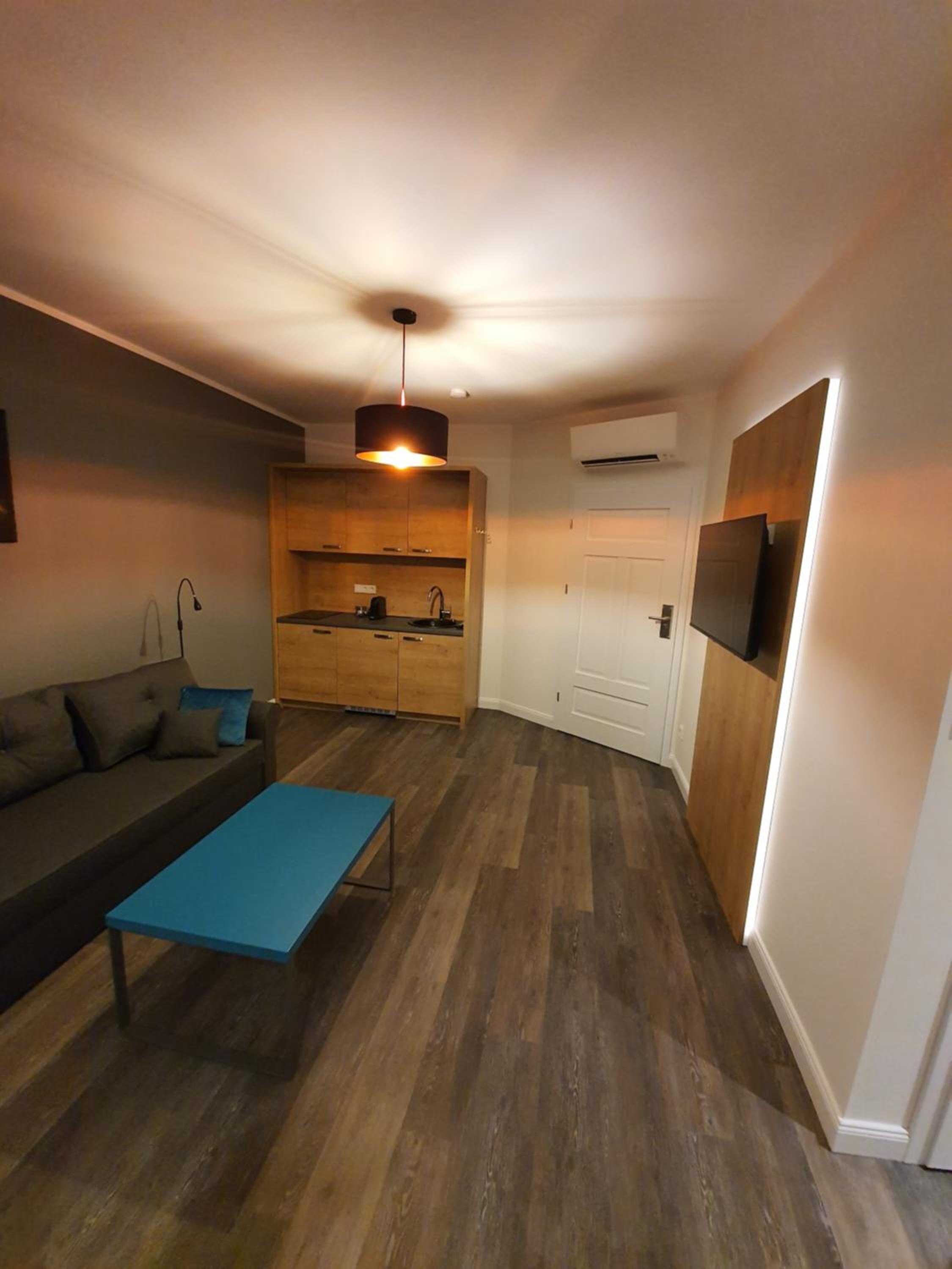 Studio Apartment