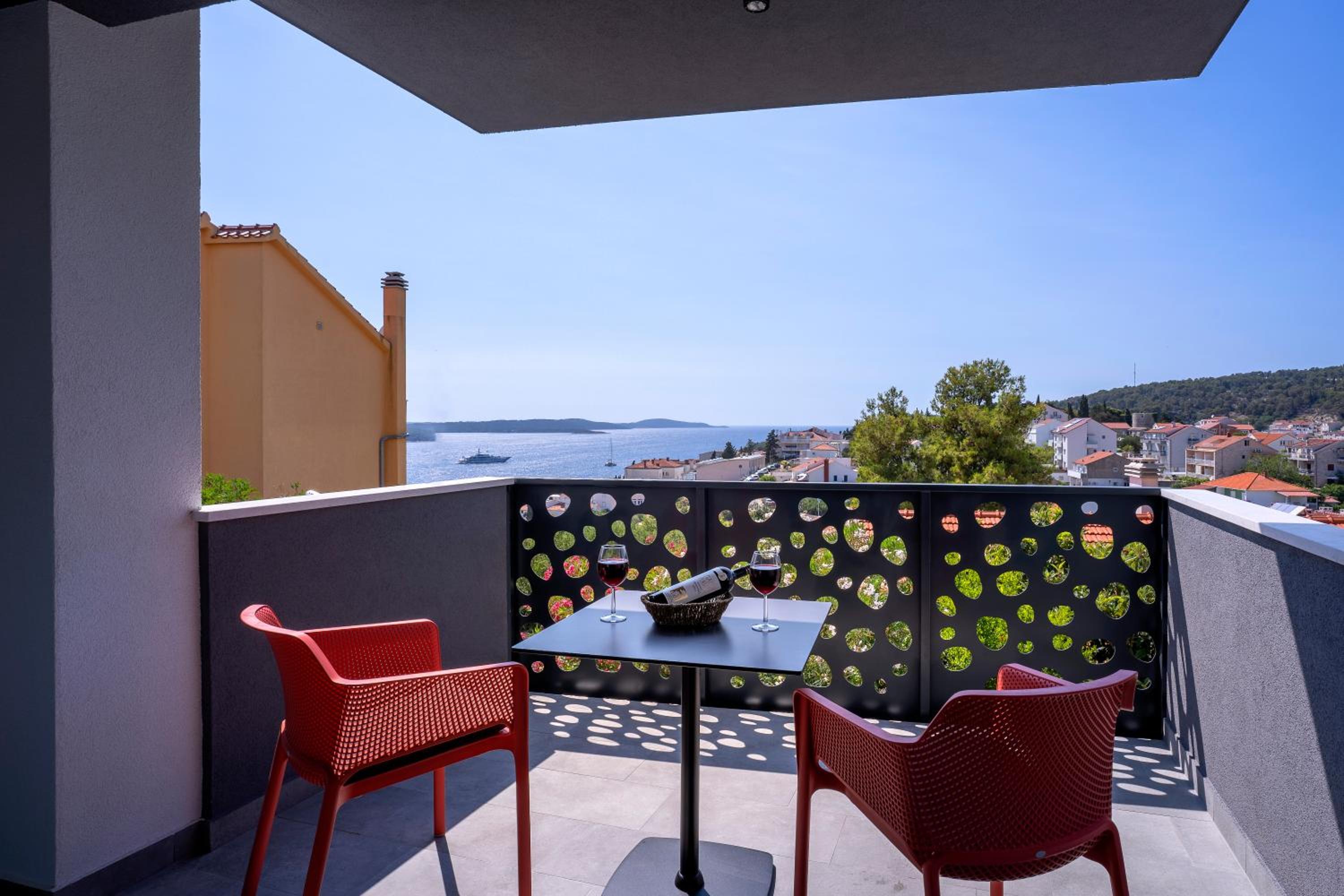 Apartment with Sea View
