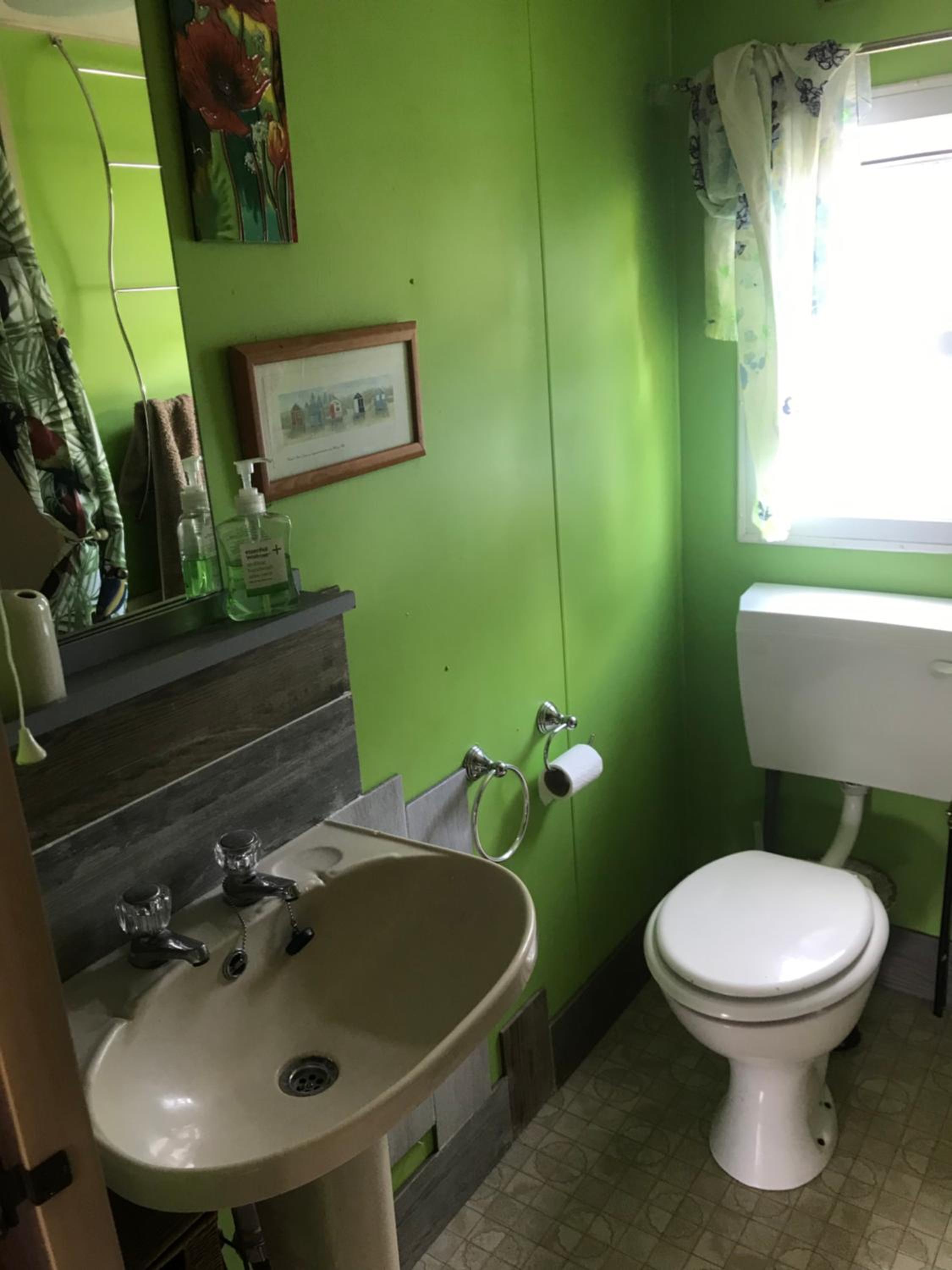 Three-Bedroom House photo 2