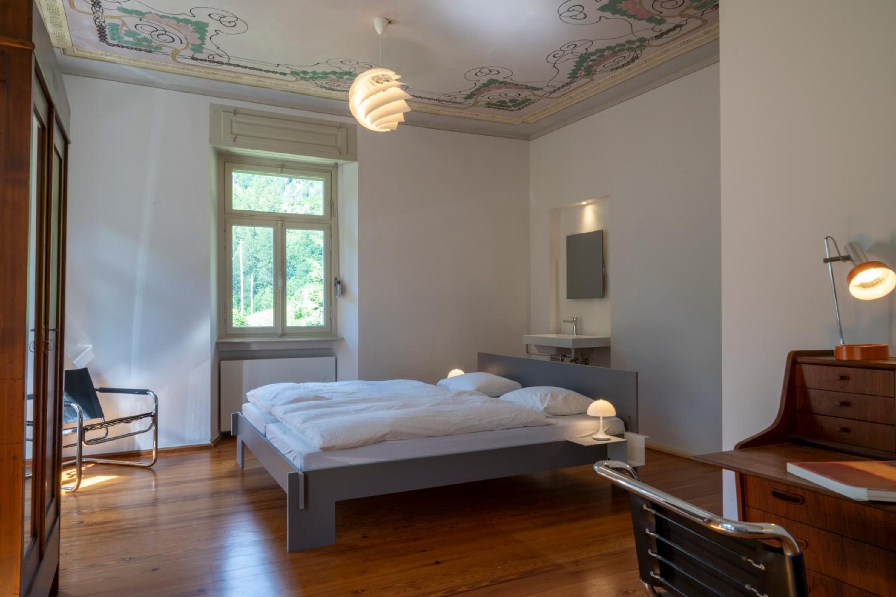 Family Suite with Balcony - Photo 1