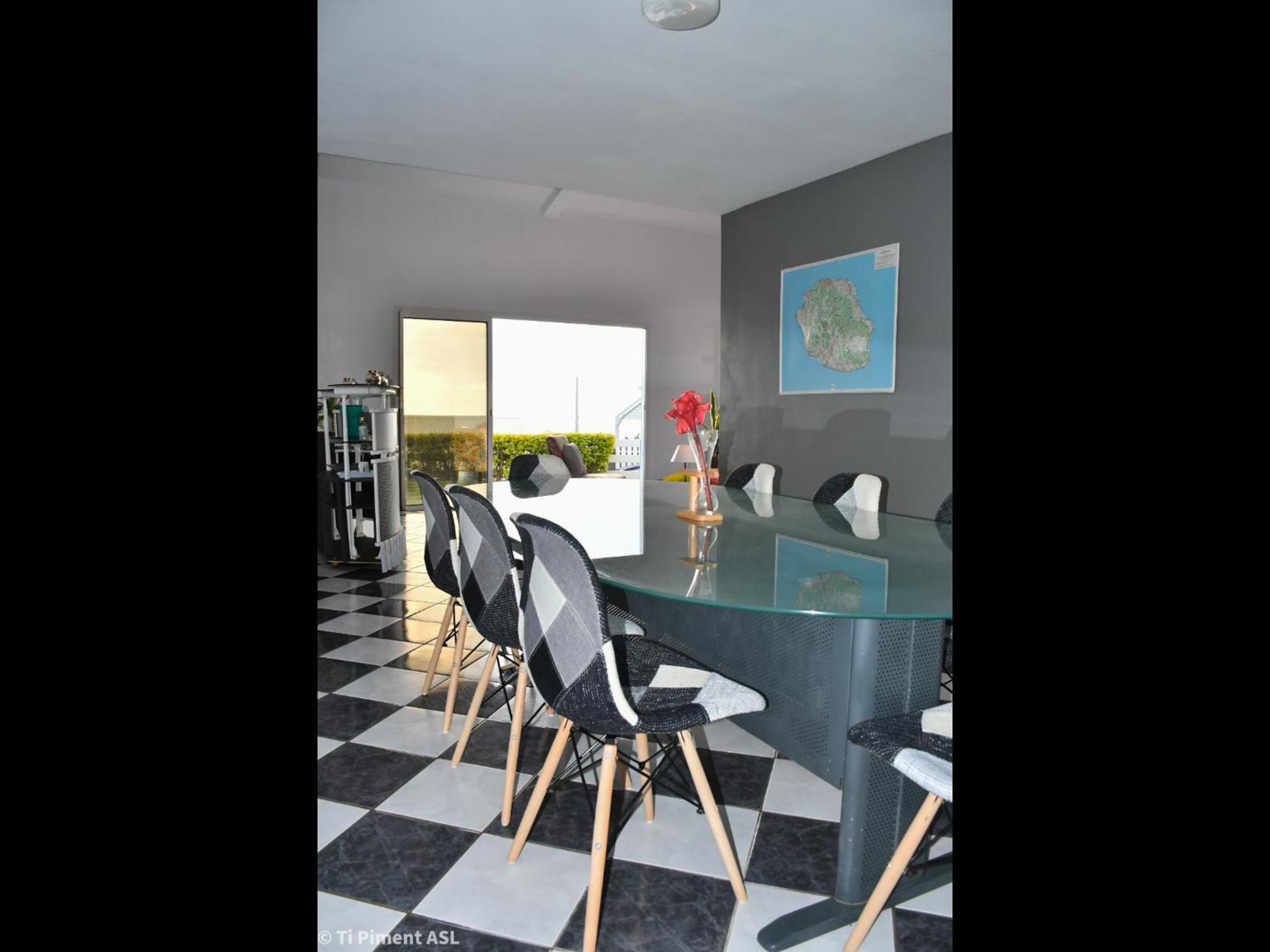 Villa photo 3