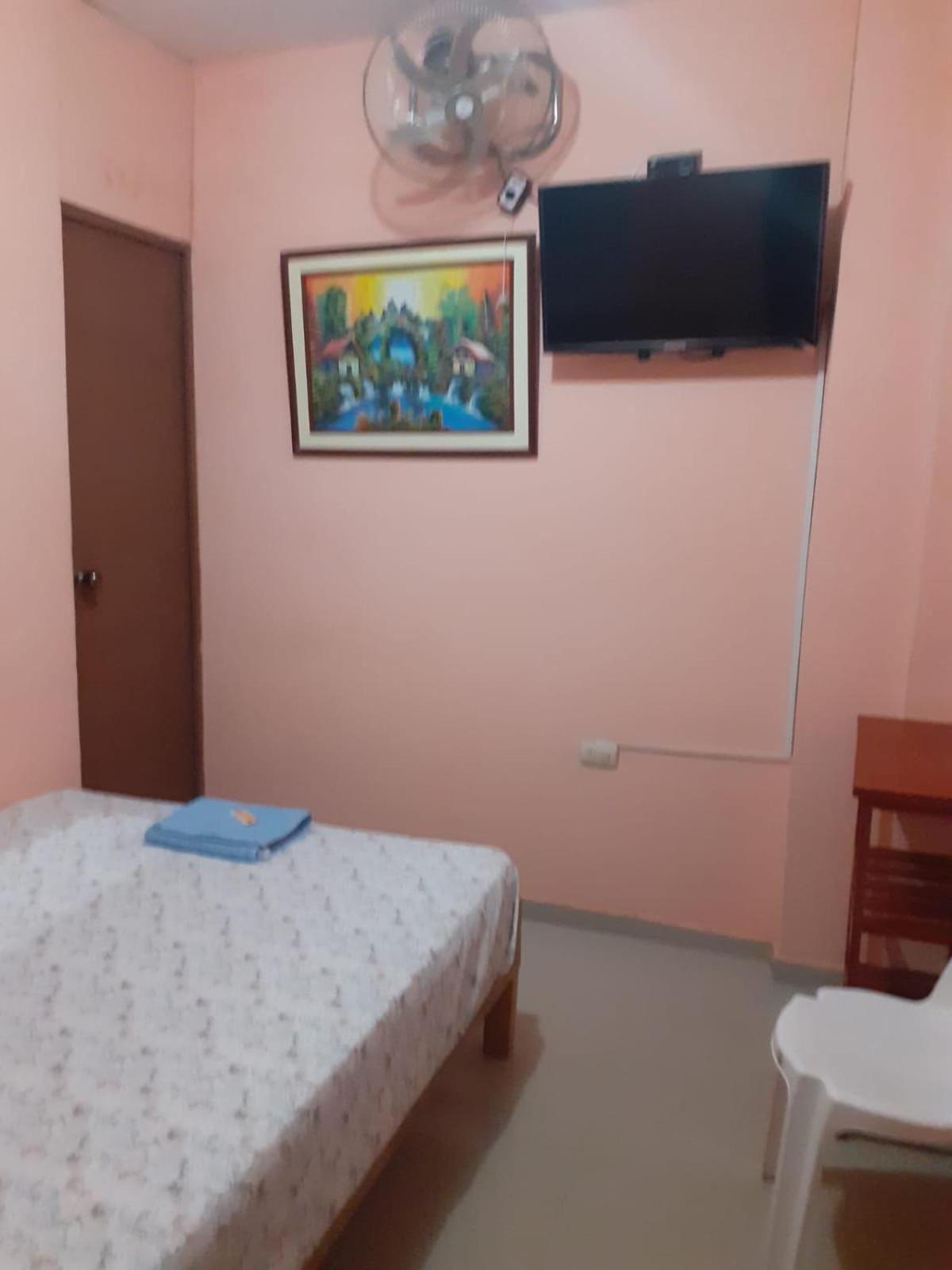 Double Room with Private Bathroom photo 2