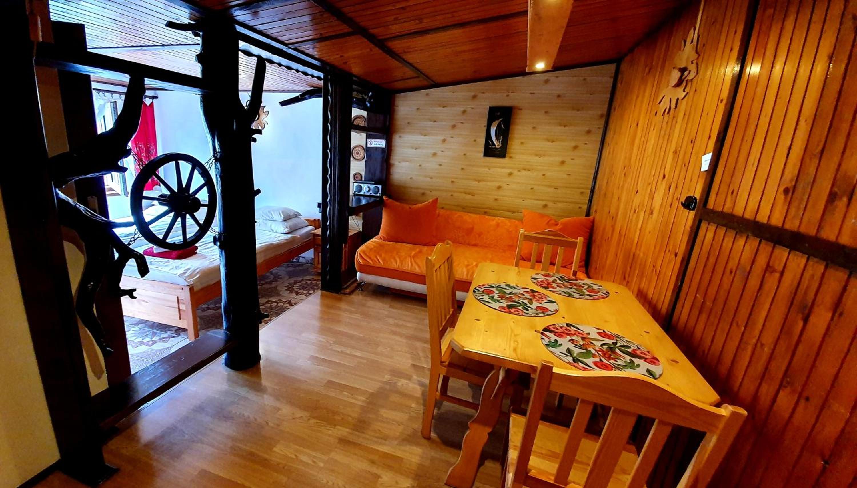 Triple Room photo 2