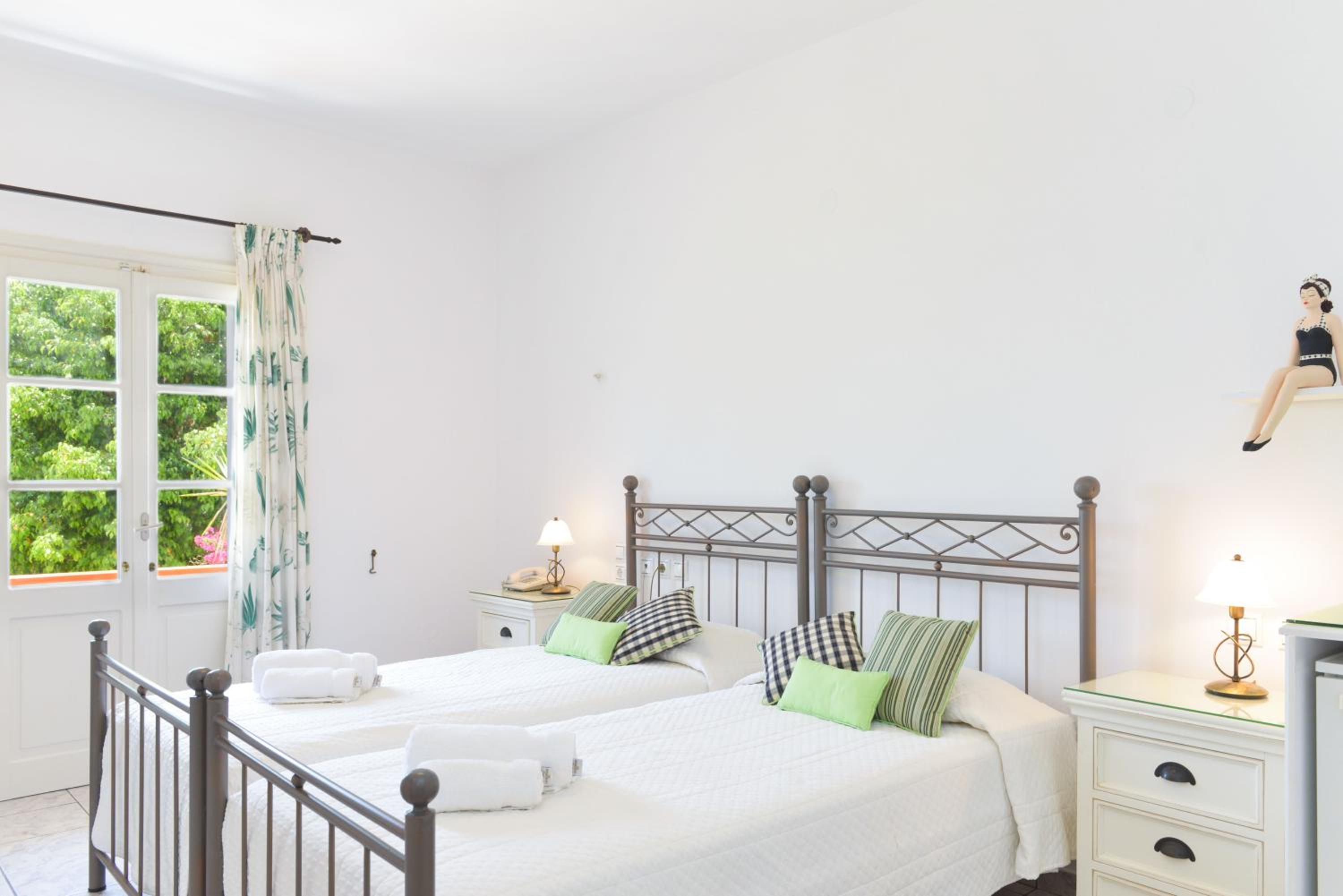 Double Room with Balcony and Sea View