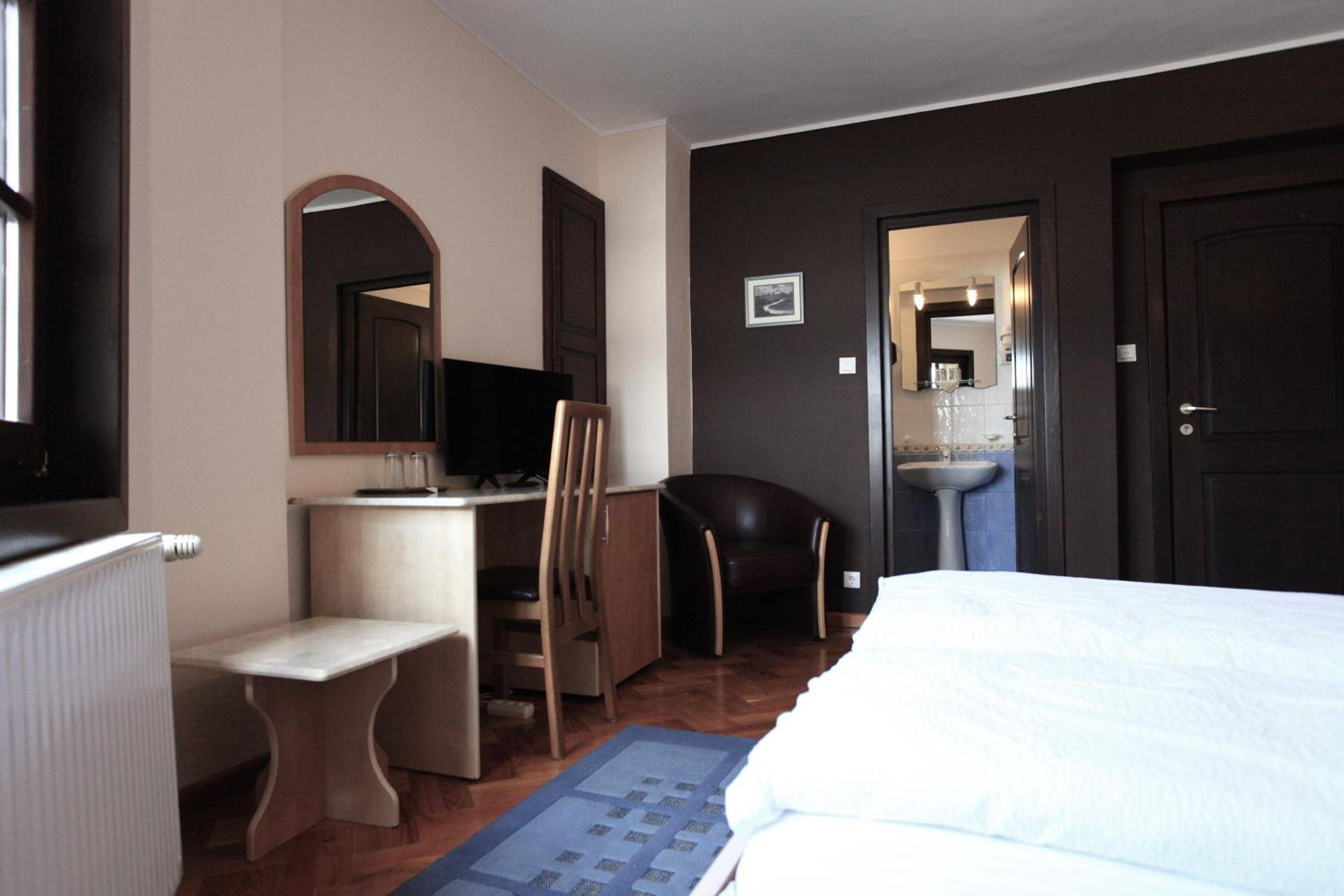 Standard Double Room photo 1