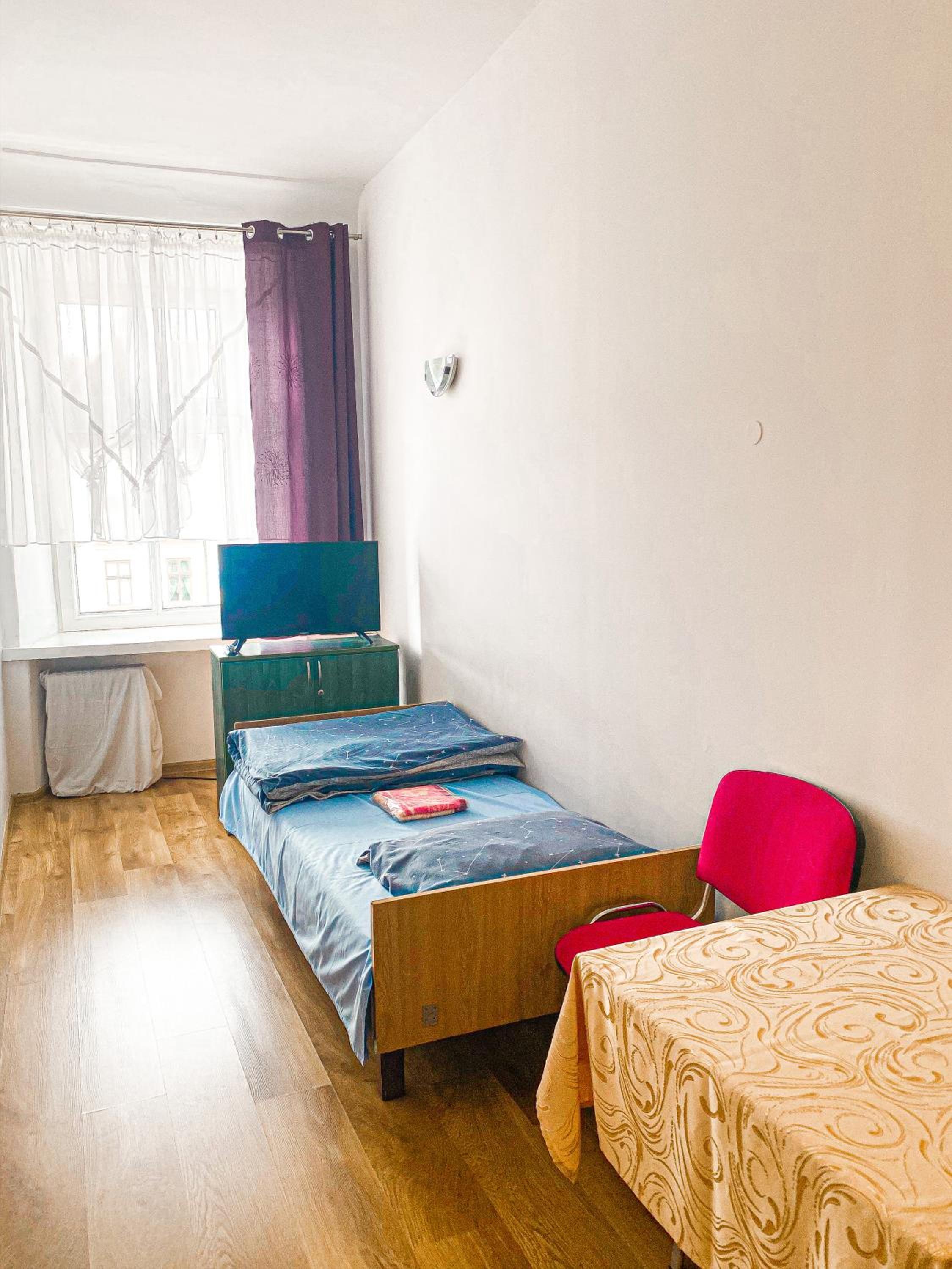 Small Single Room photo 2