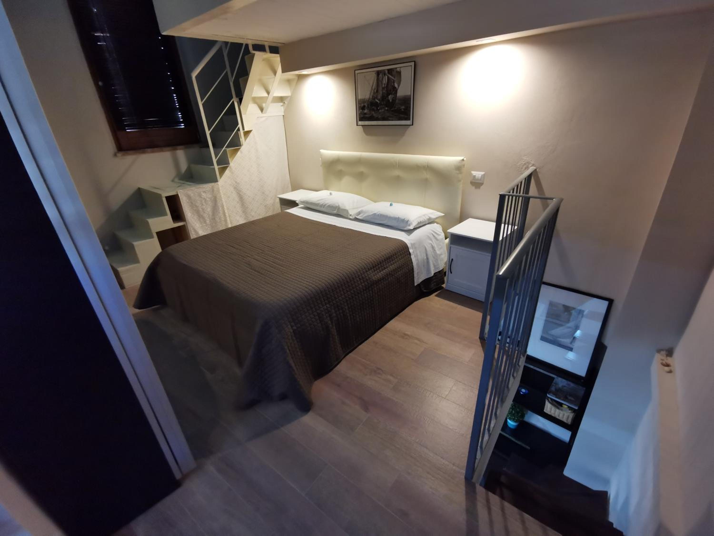 One-Bedroom Apartment - Photo 26