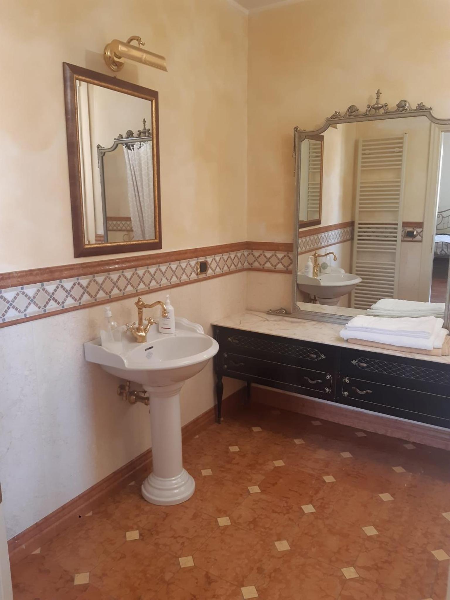 Family Room with Terrace with Internal Bathroom - Photo 6