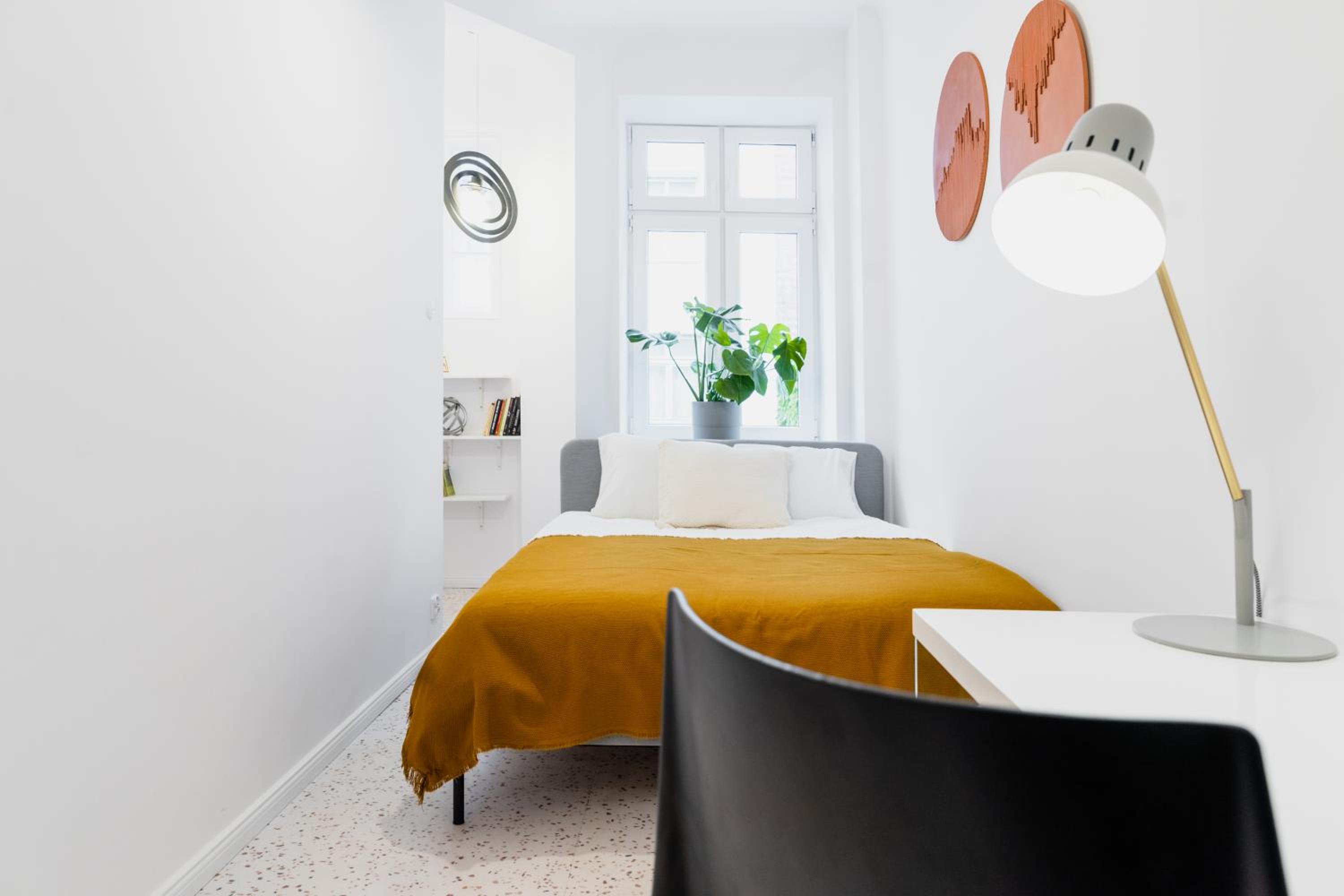 Three-Bedroom Apartment - Photo 9