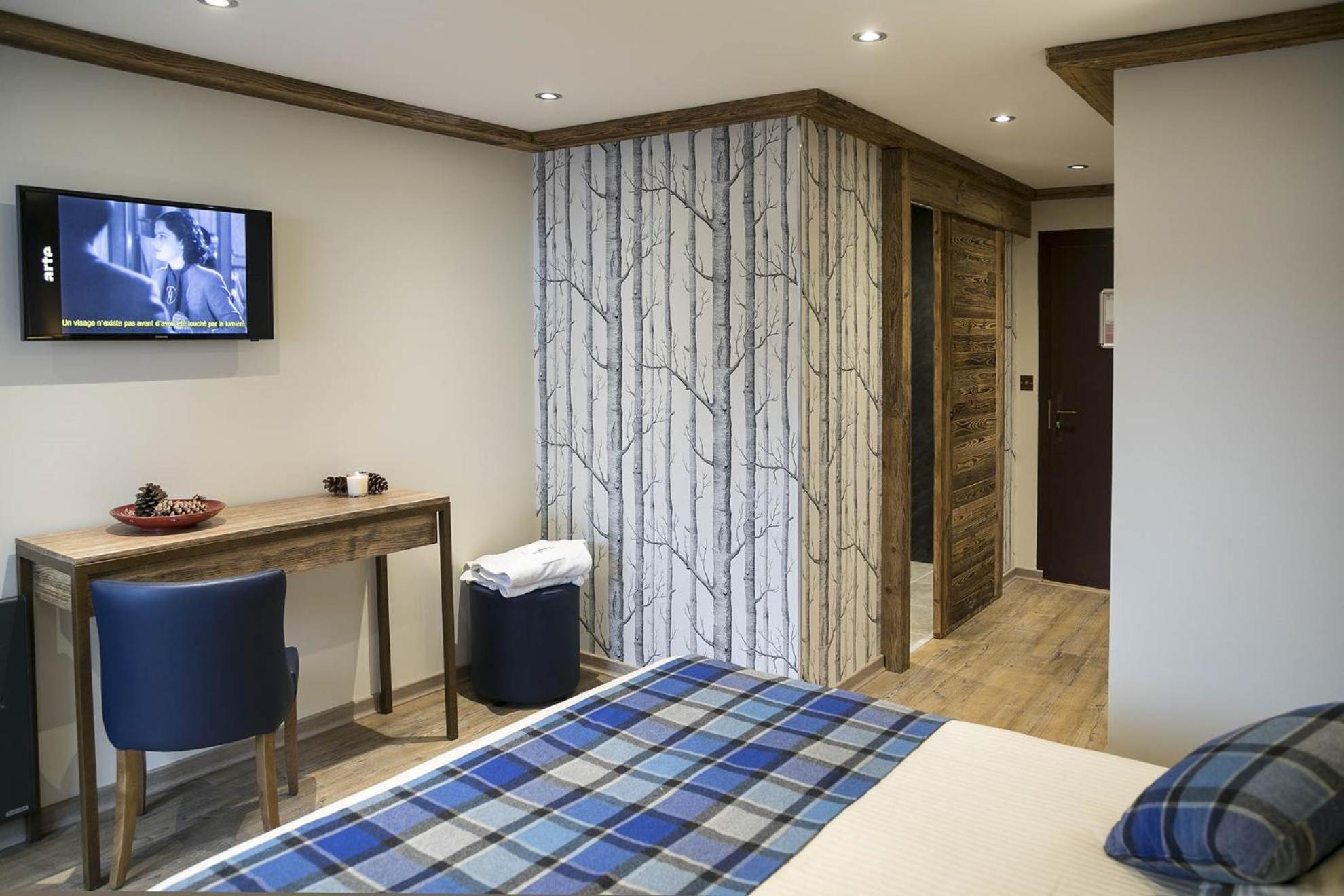 Twin Room with Balcony