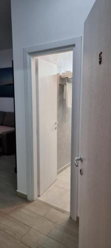 King Studio with Sofa Bed