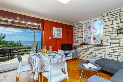 No 4. Two-Bedroom Apartment with Balcony and Sea View - Upper Floor