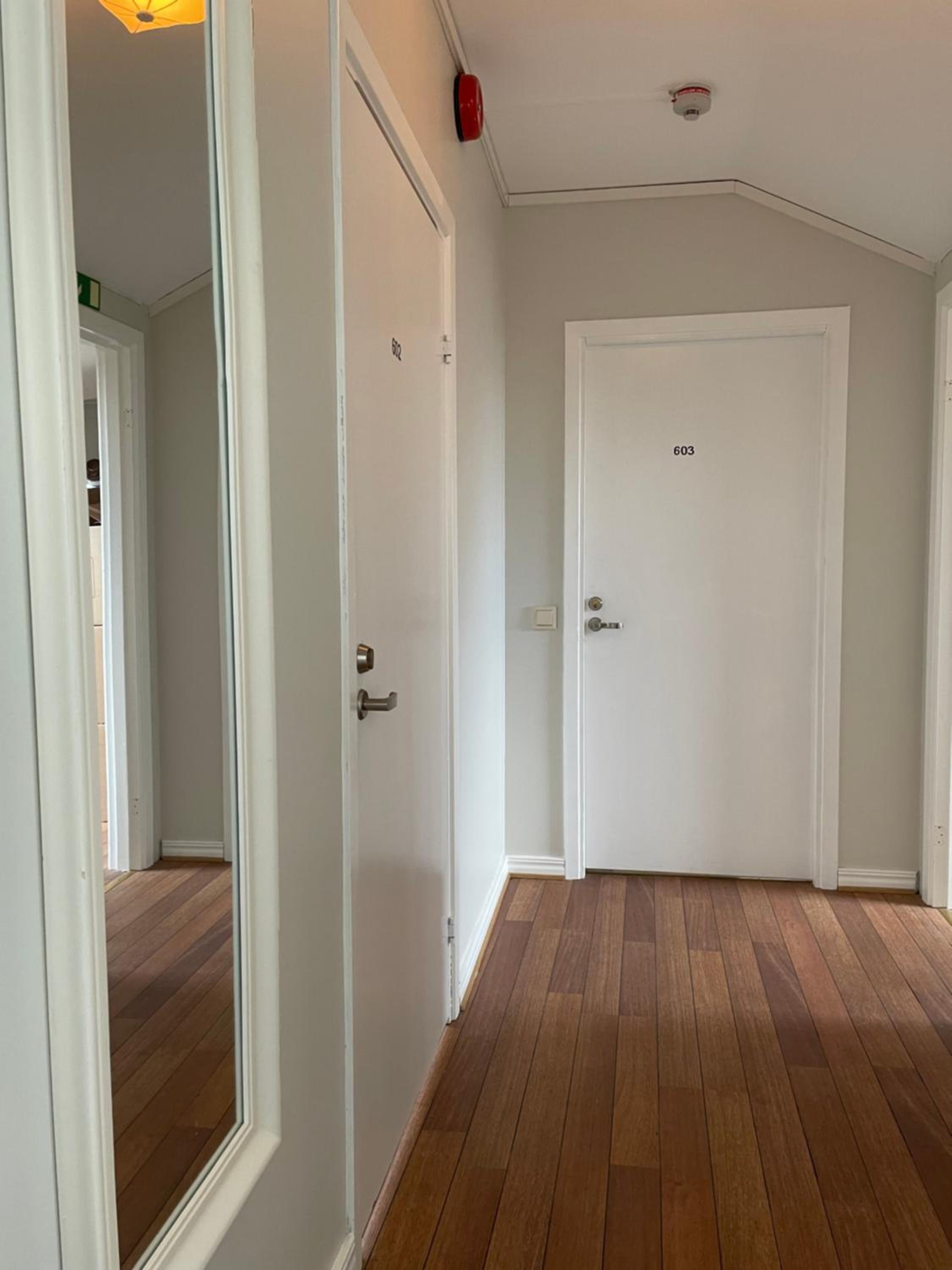 Standard Single Room with Shared Bathroom photo 3