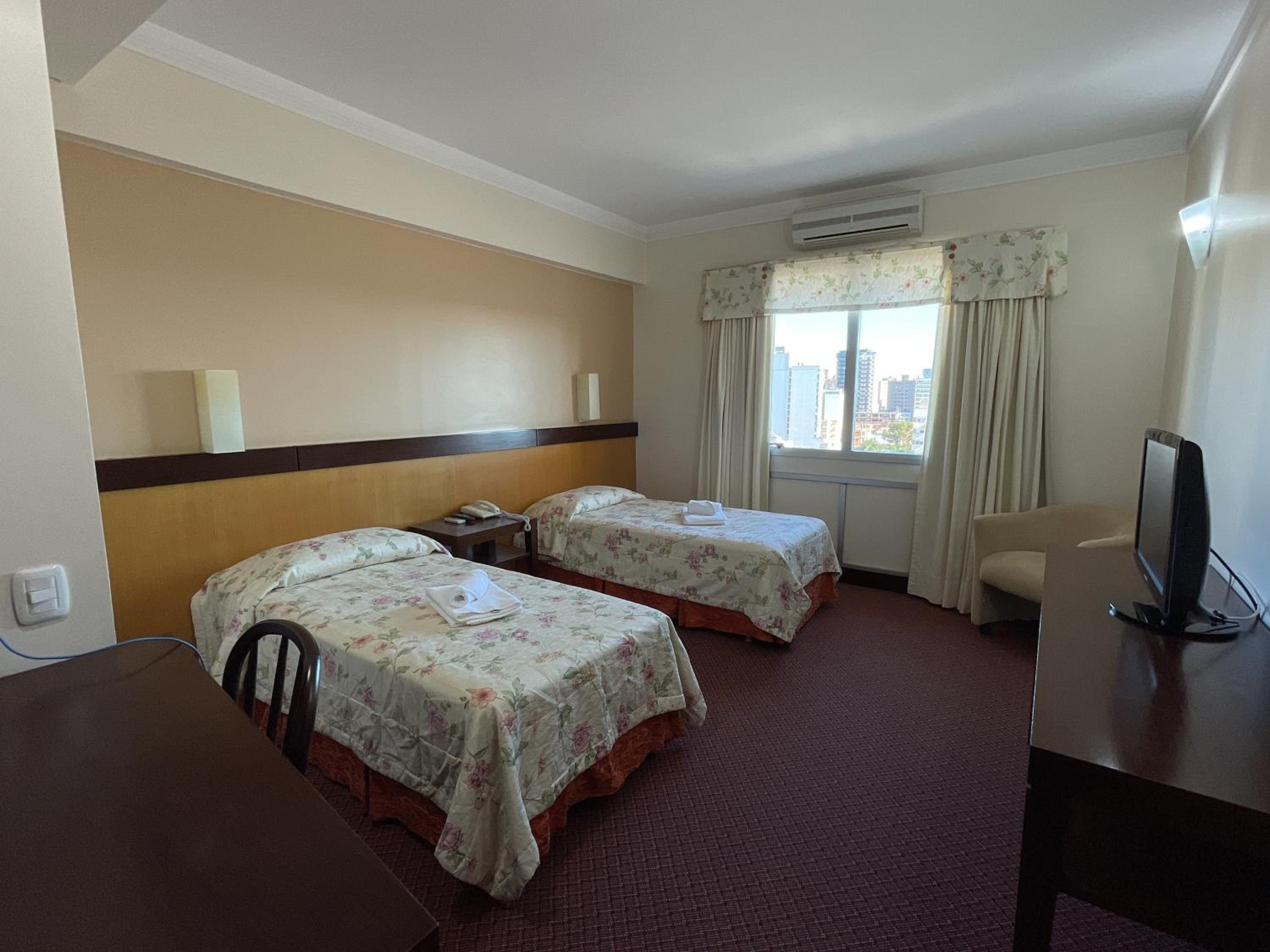 Deluxe Twin Room photo 1