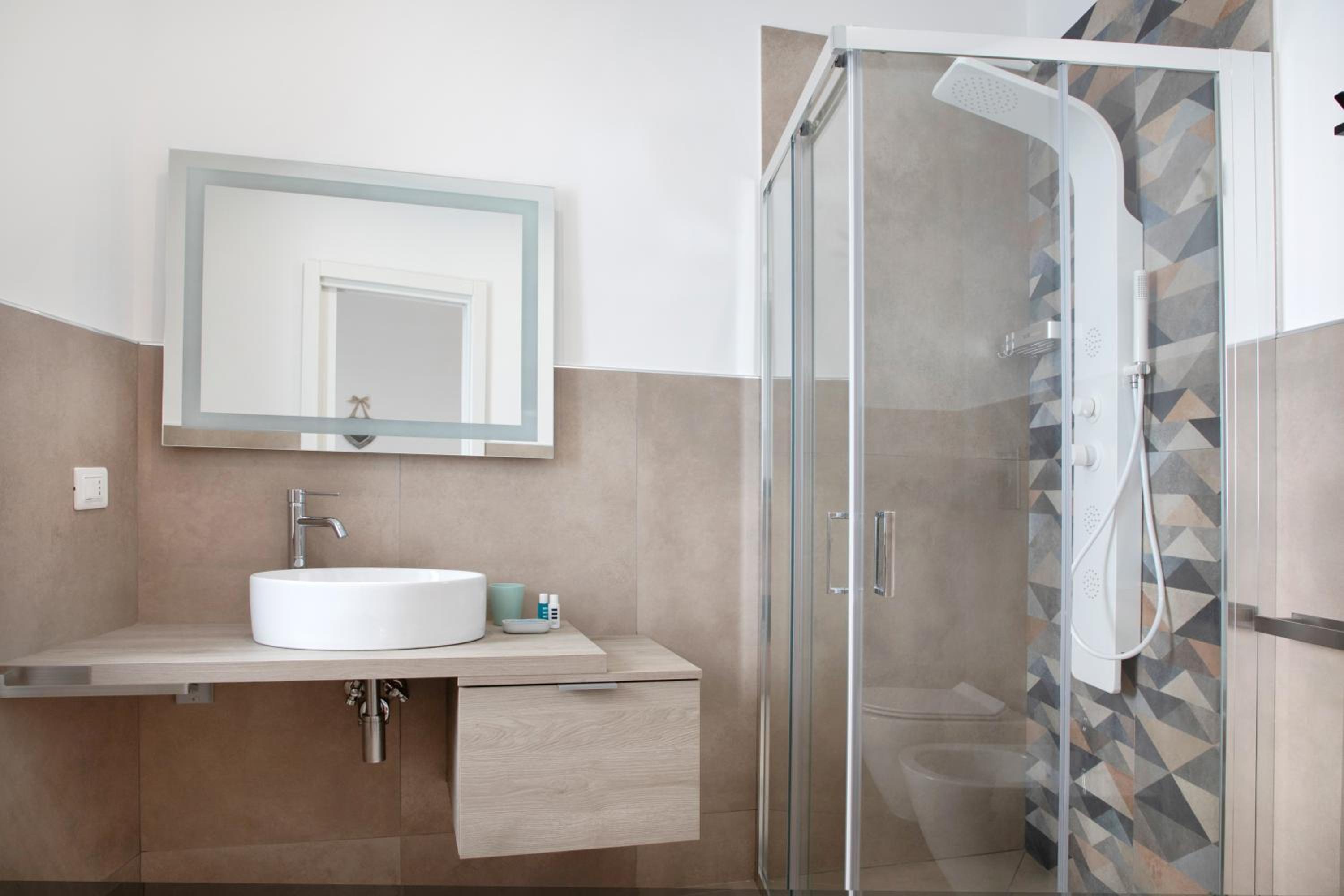 Large Double Room photo 1