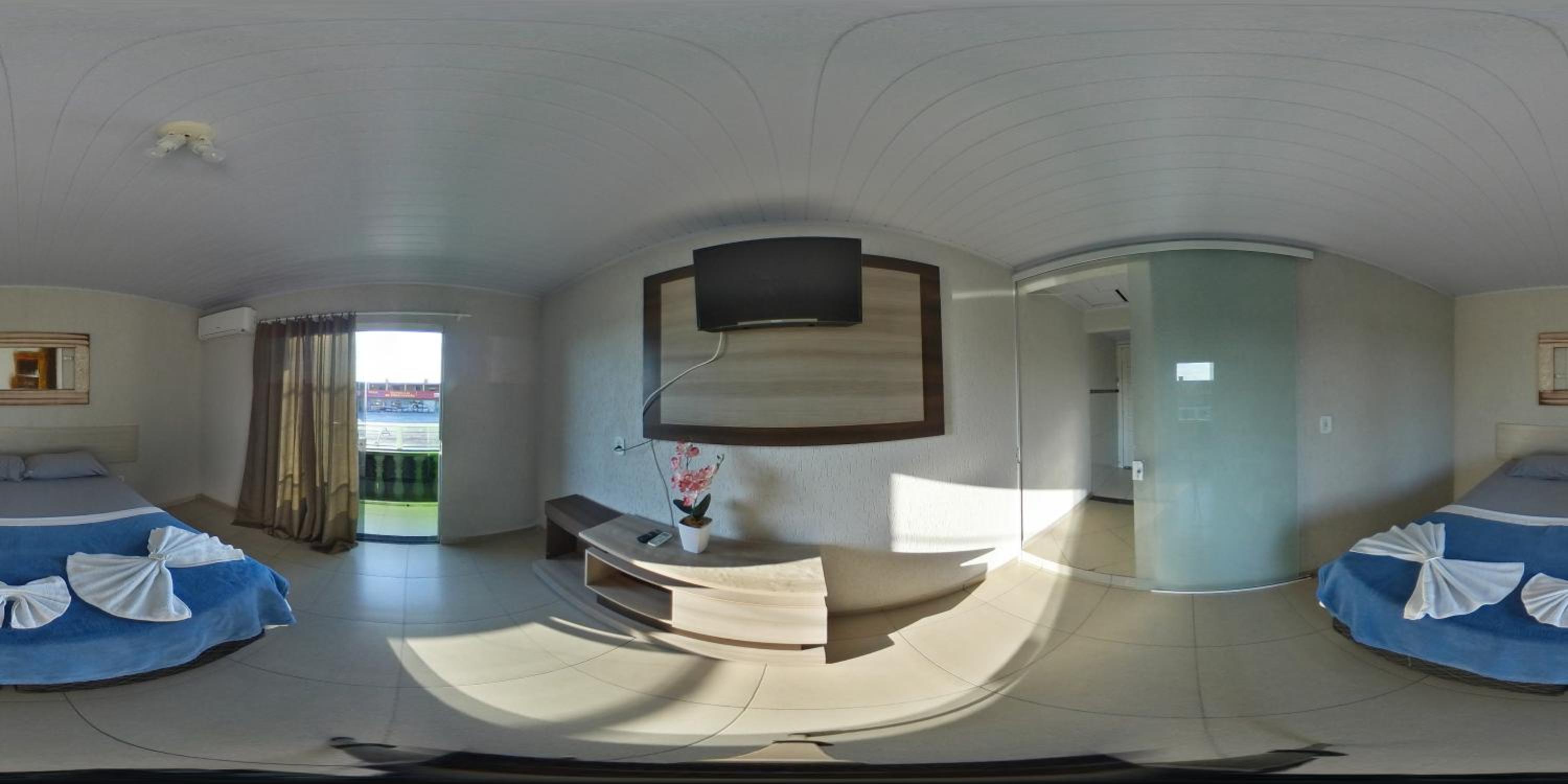 Suite with Balcony photo 2