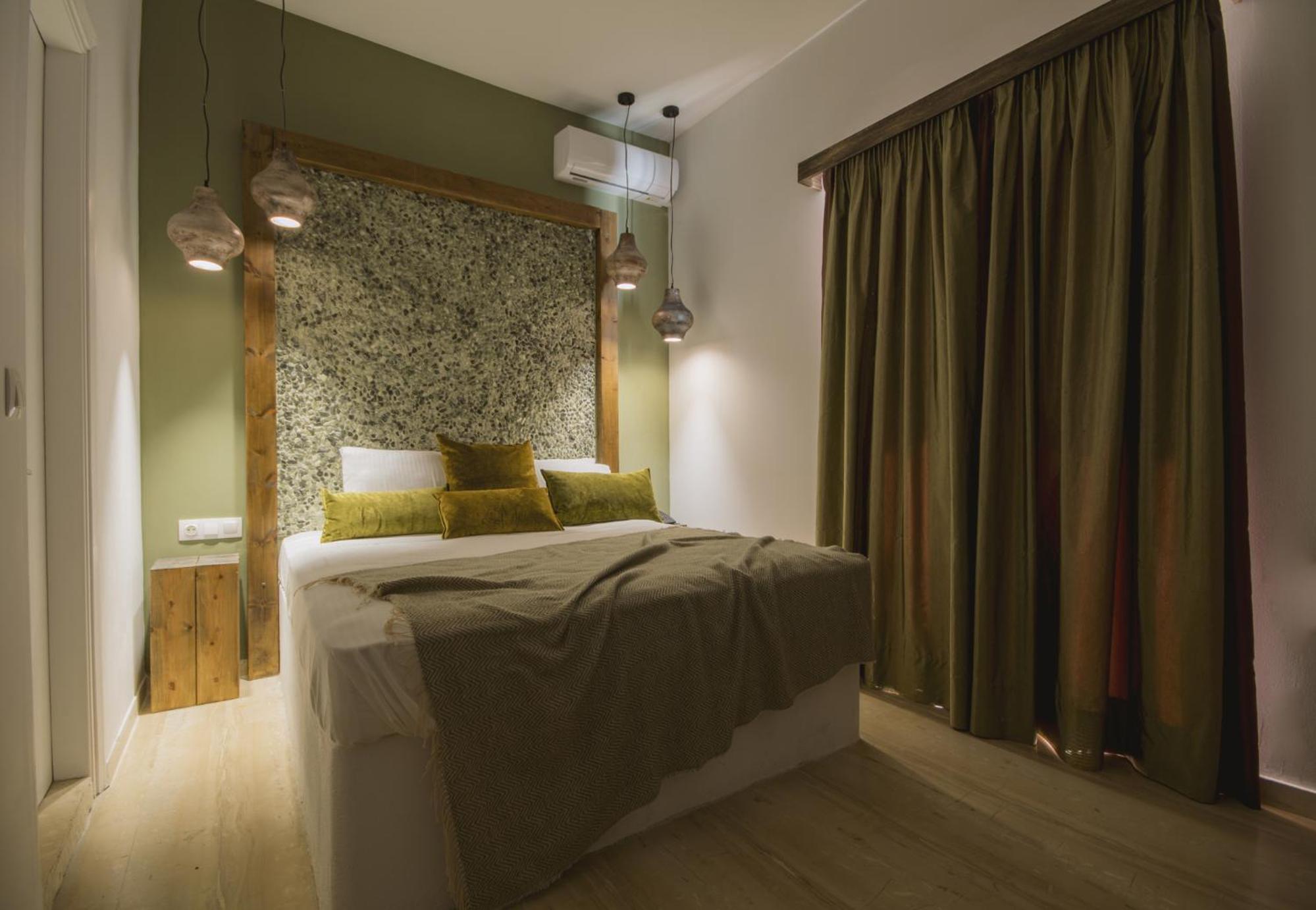 Double or Twin Room with Pool View