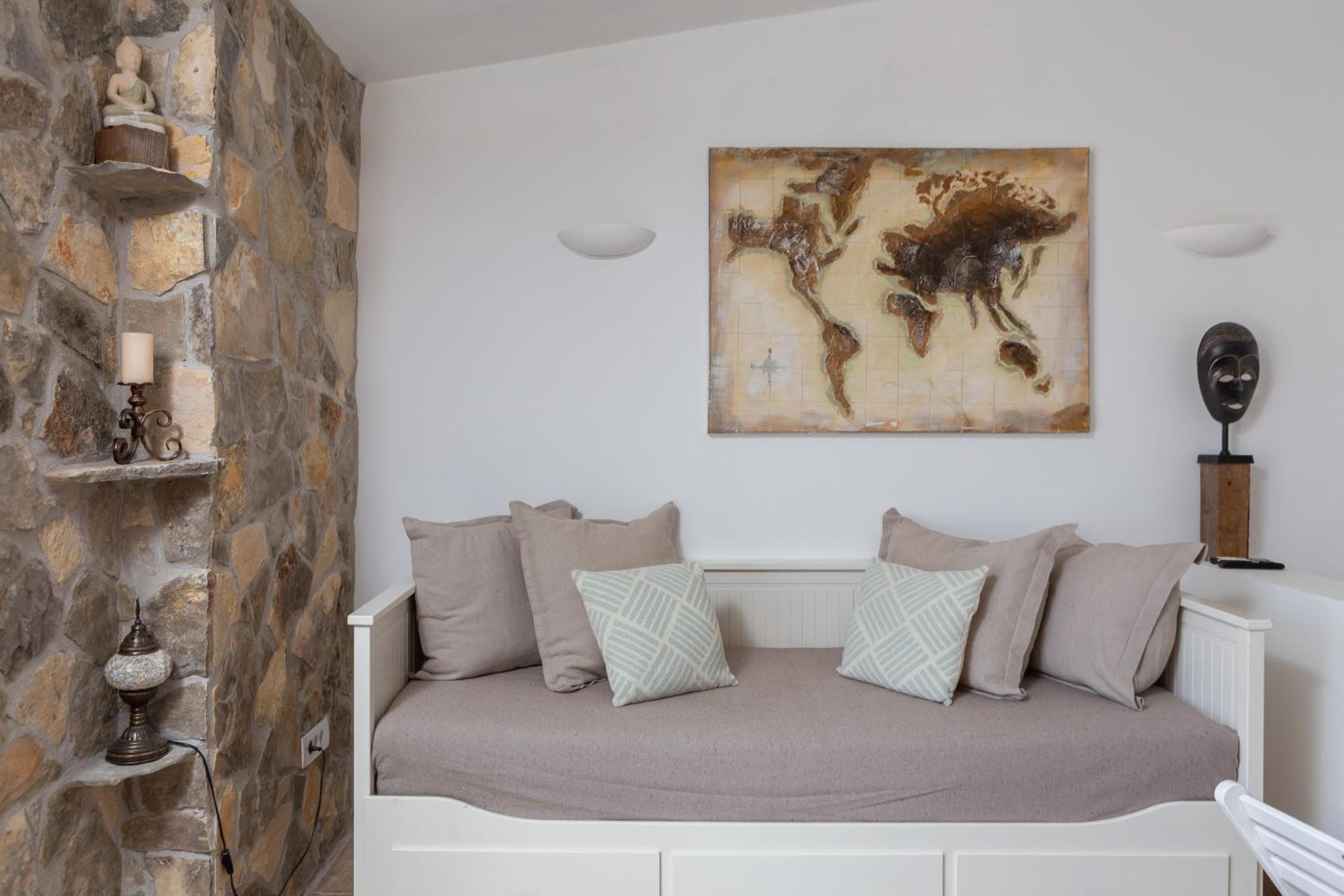 Apartment with Sea View - Photo 13