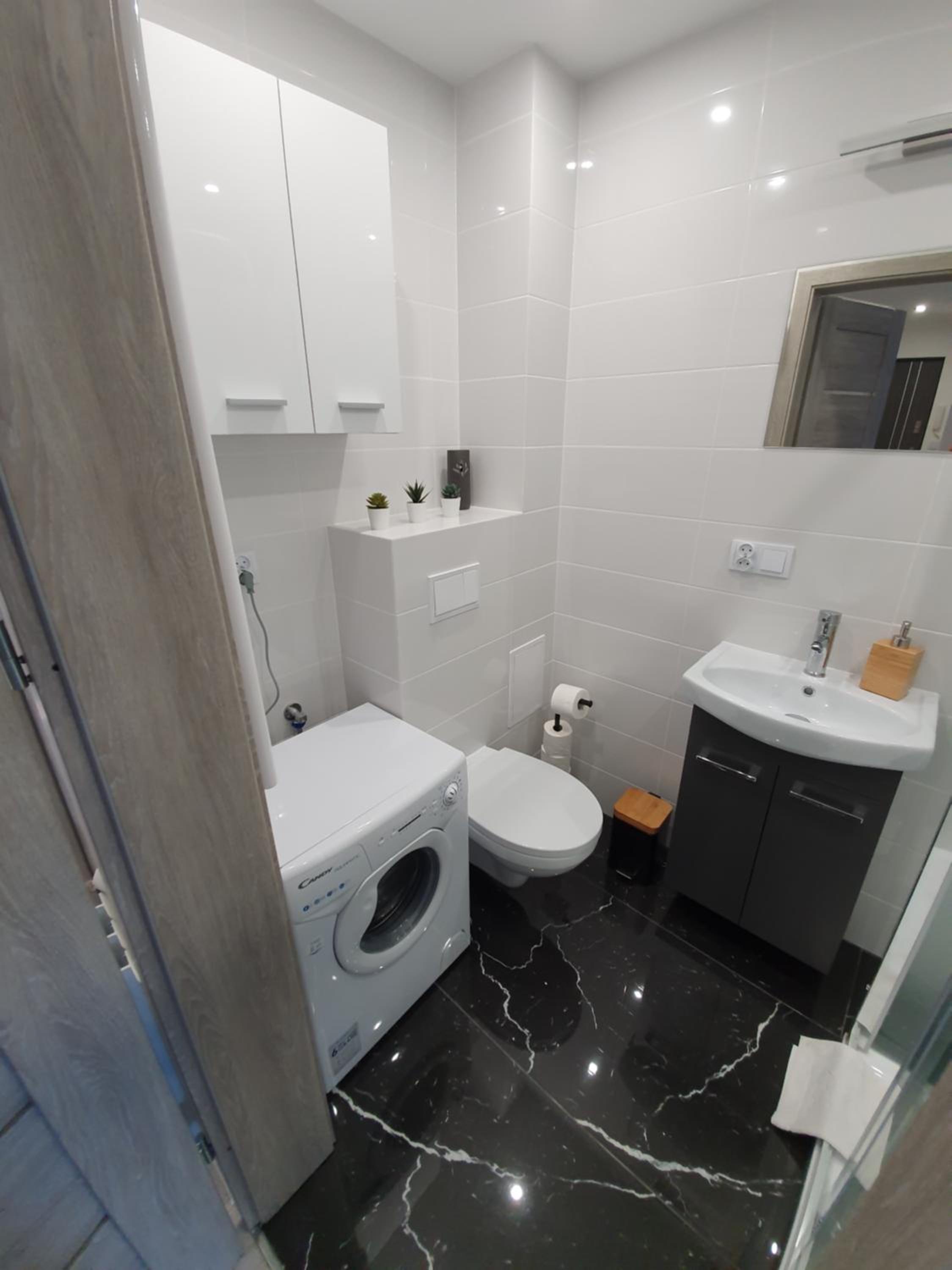 Two-Bedroom Apartment - Photo 14
