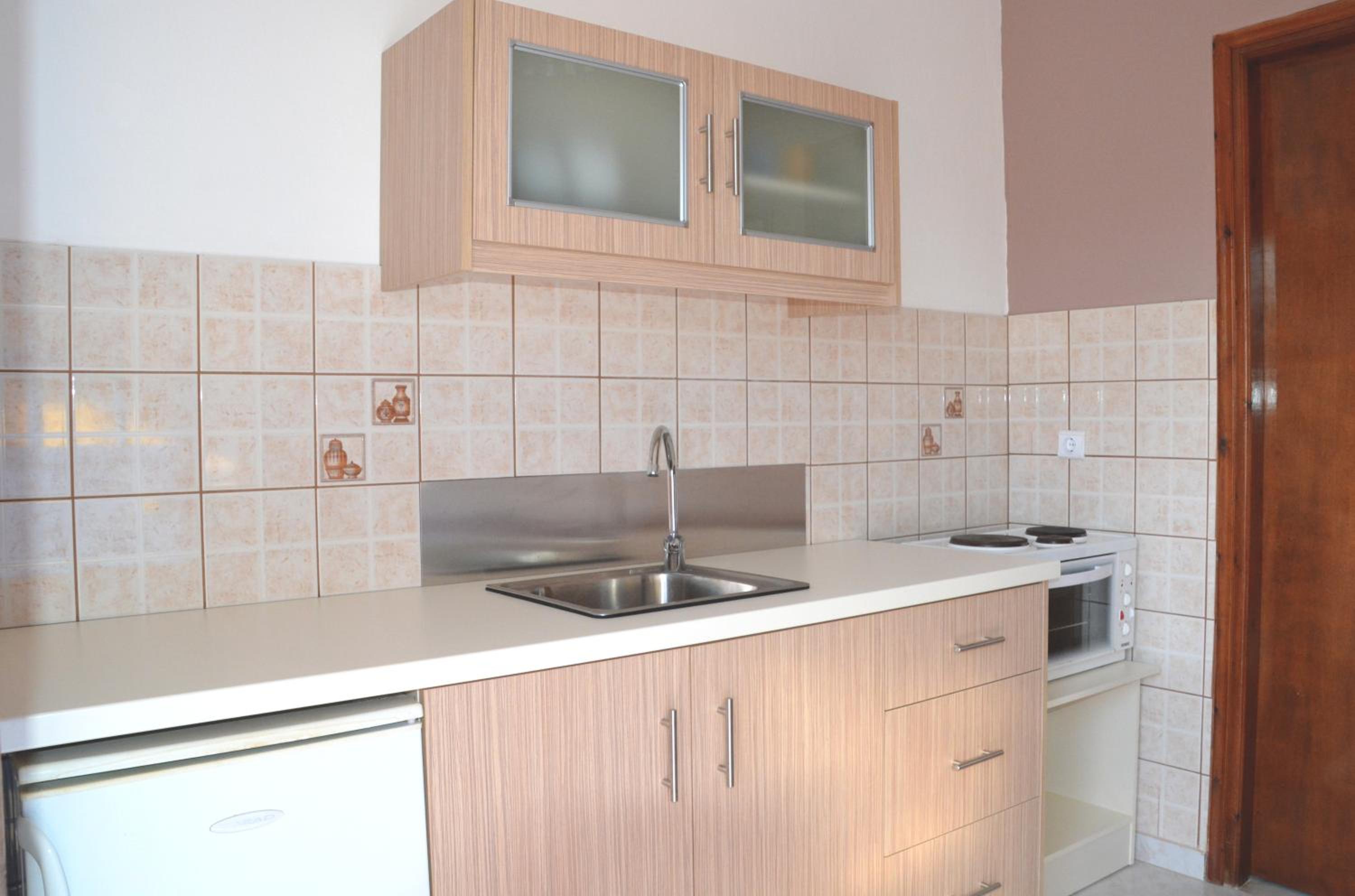 Studio (2 Adults) - Photo 11