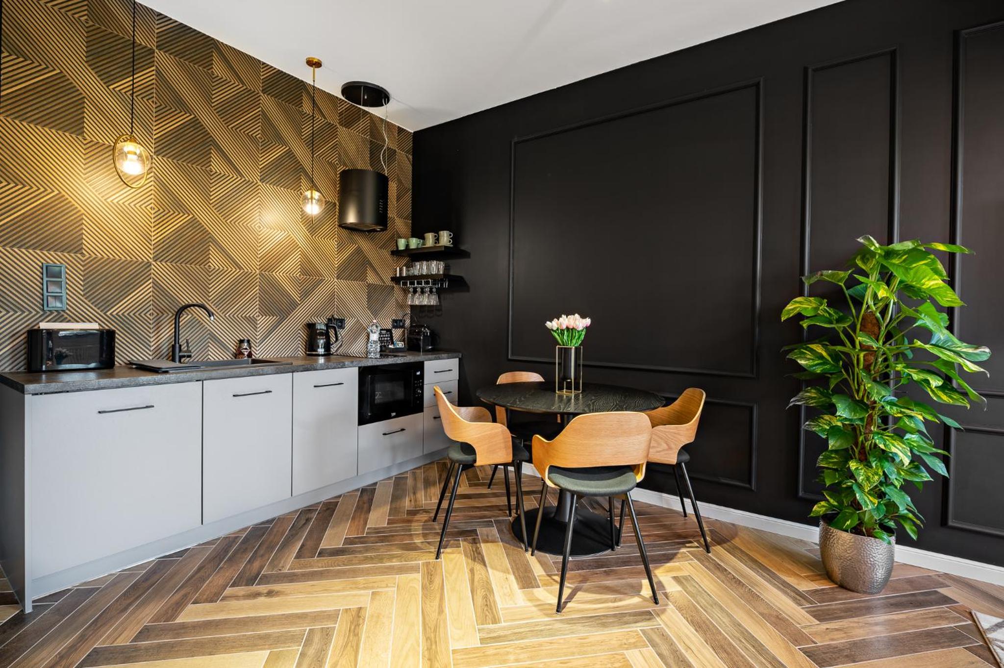 One-Bedroom Apartment - Photo 3