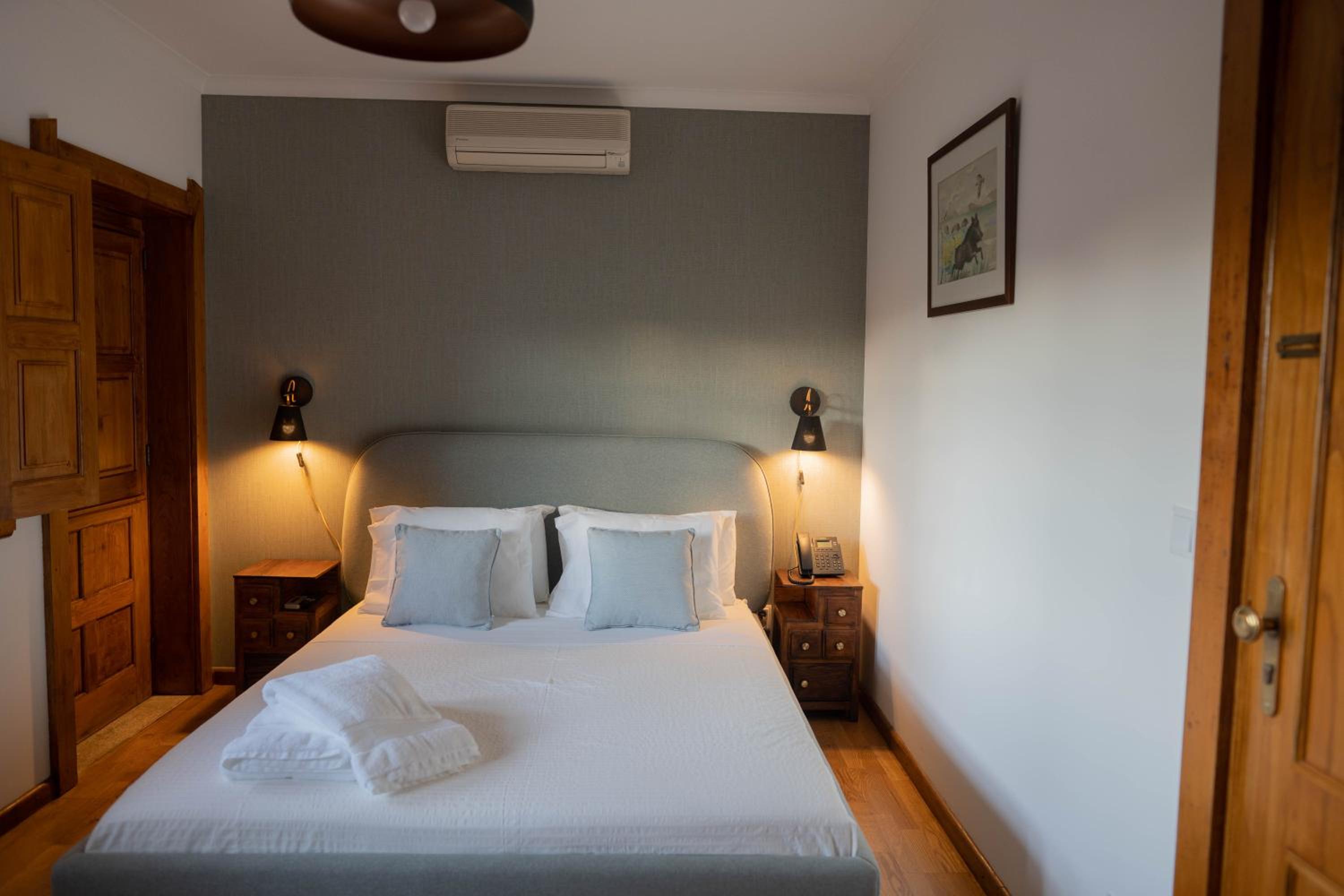 Standard Suite - Photo 2