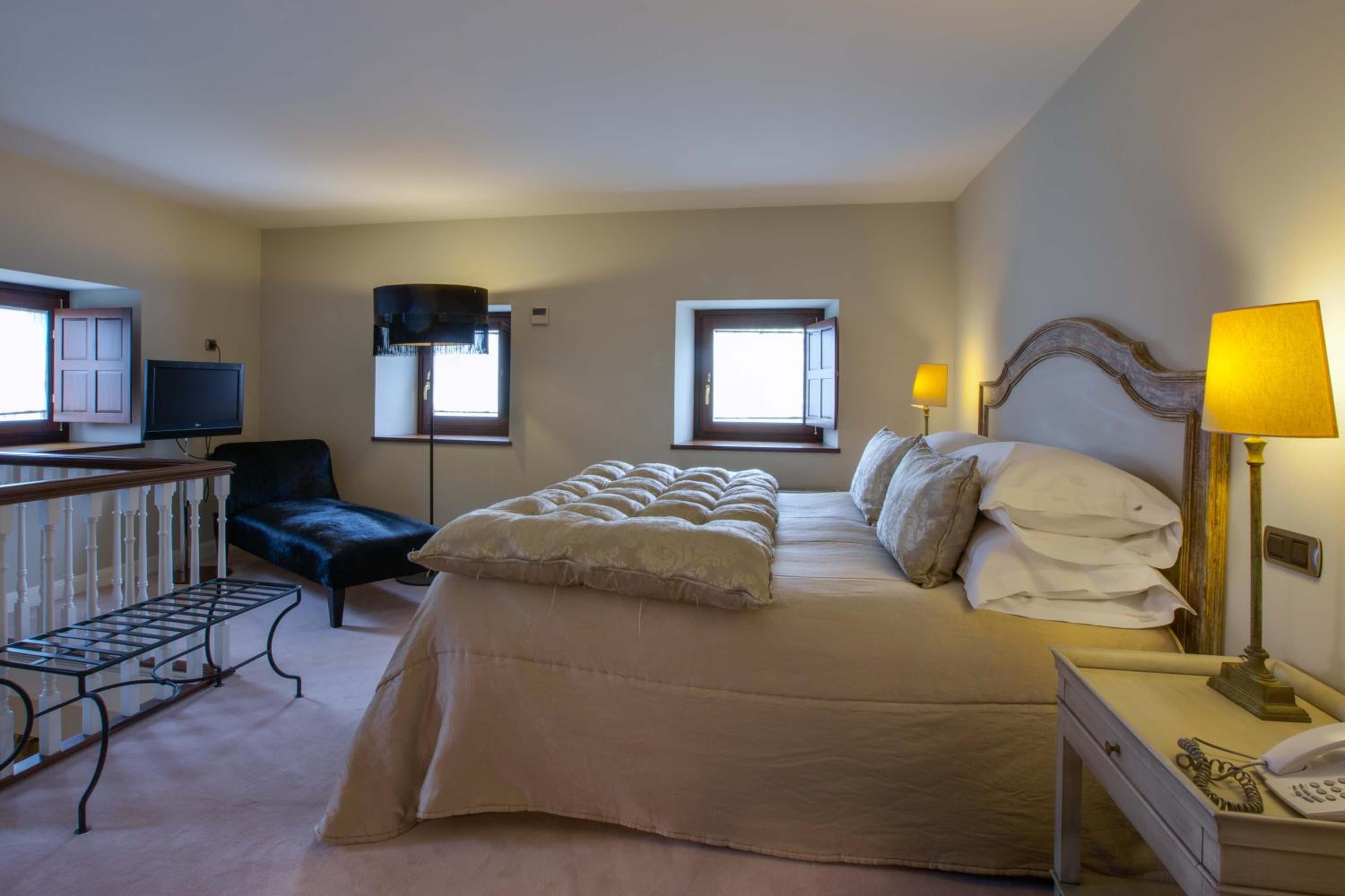 Duplex Room (2 pisos) 1 o 2 camas photo 1