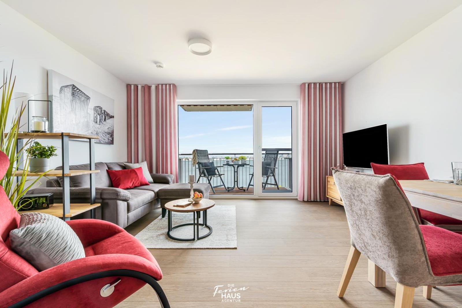 Apartment with Sea View photo 2
