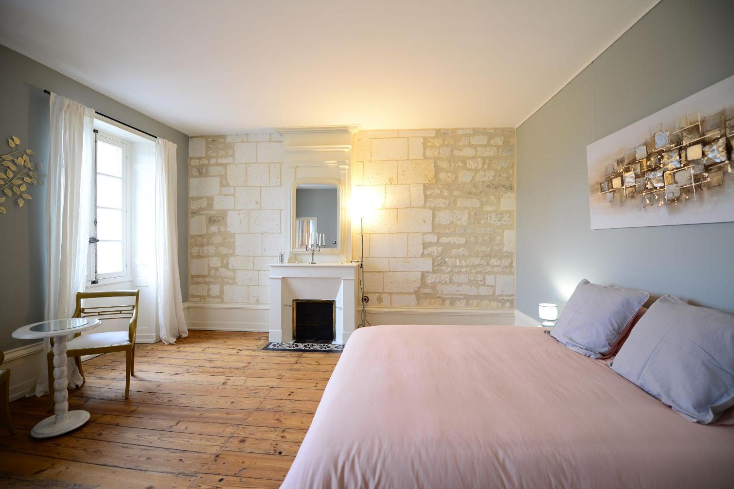 Large Double Room photo 3
