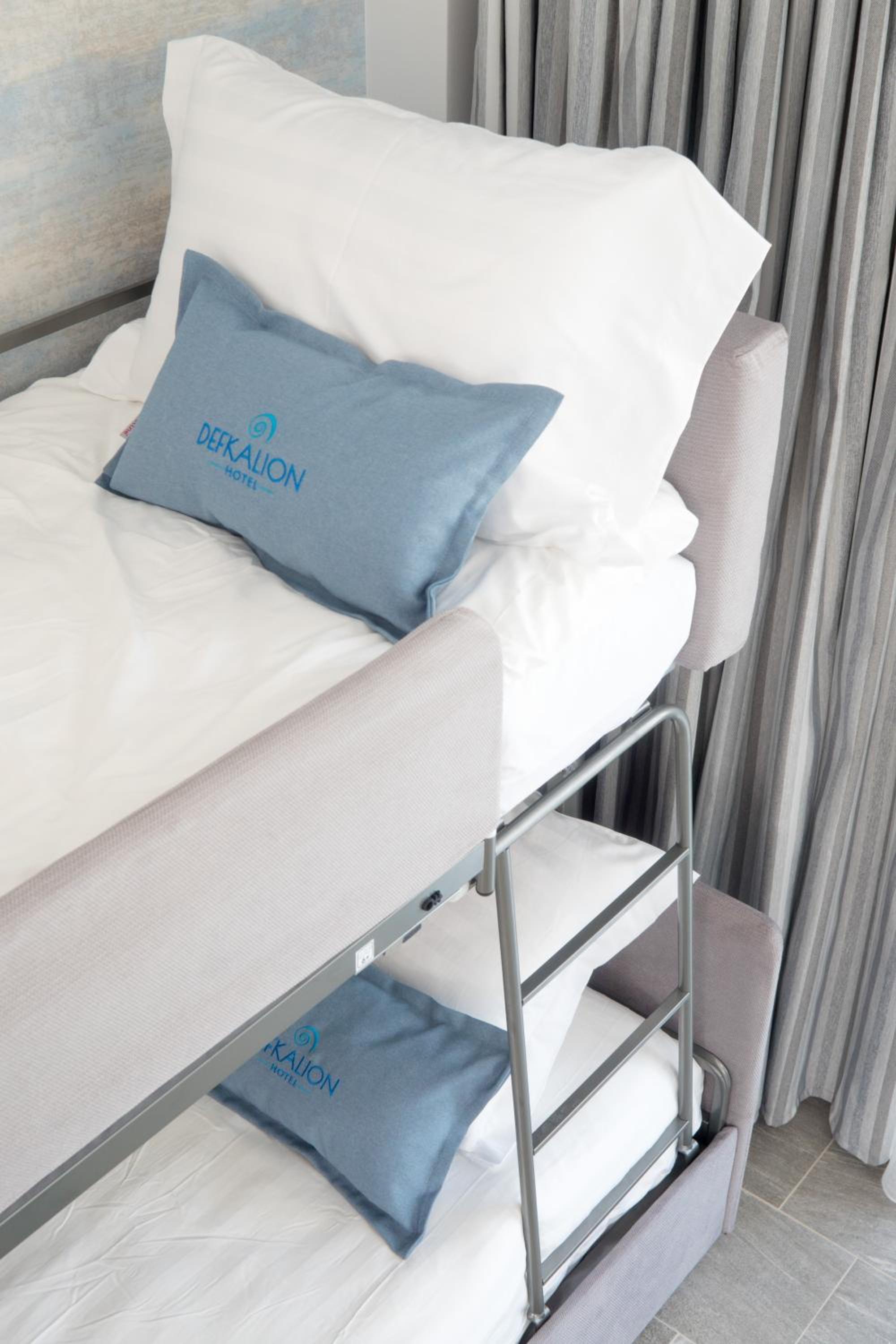 Deluxe Family Suite