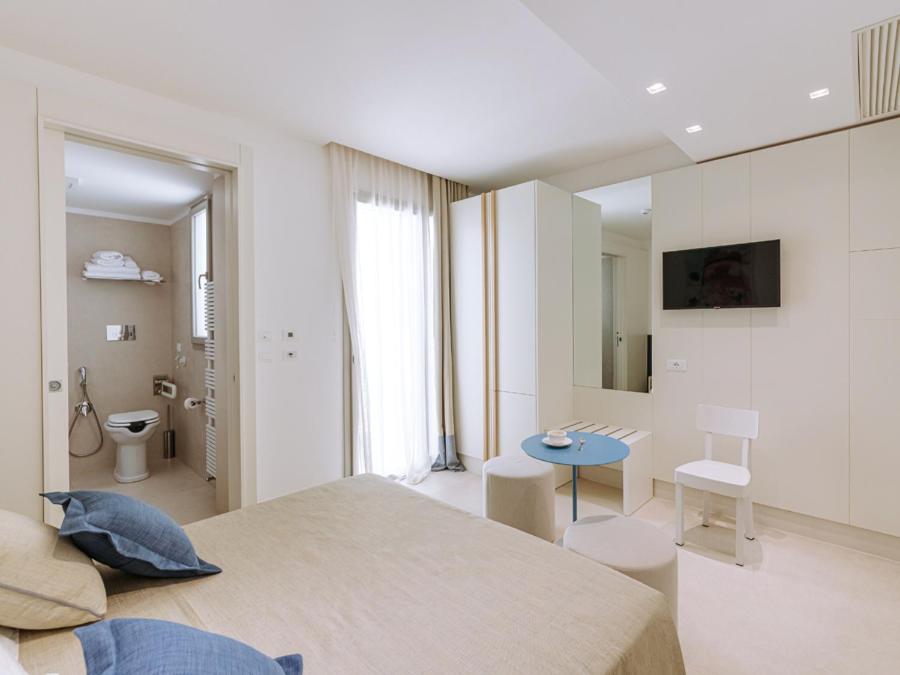 Double or Twin Room - Disability Access photo 2