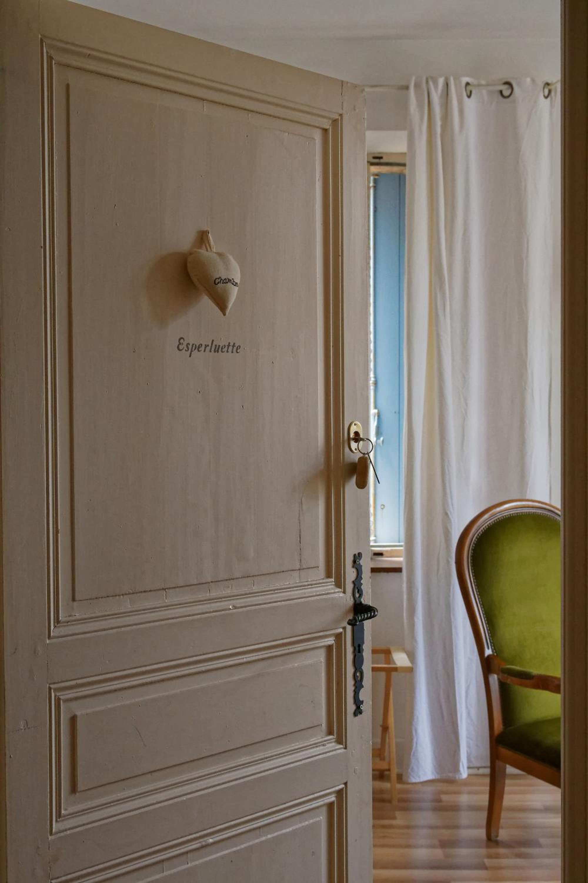 Deluxe Double Room with Balcony photo 3