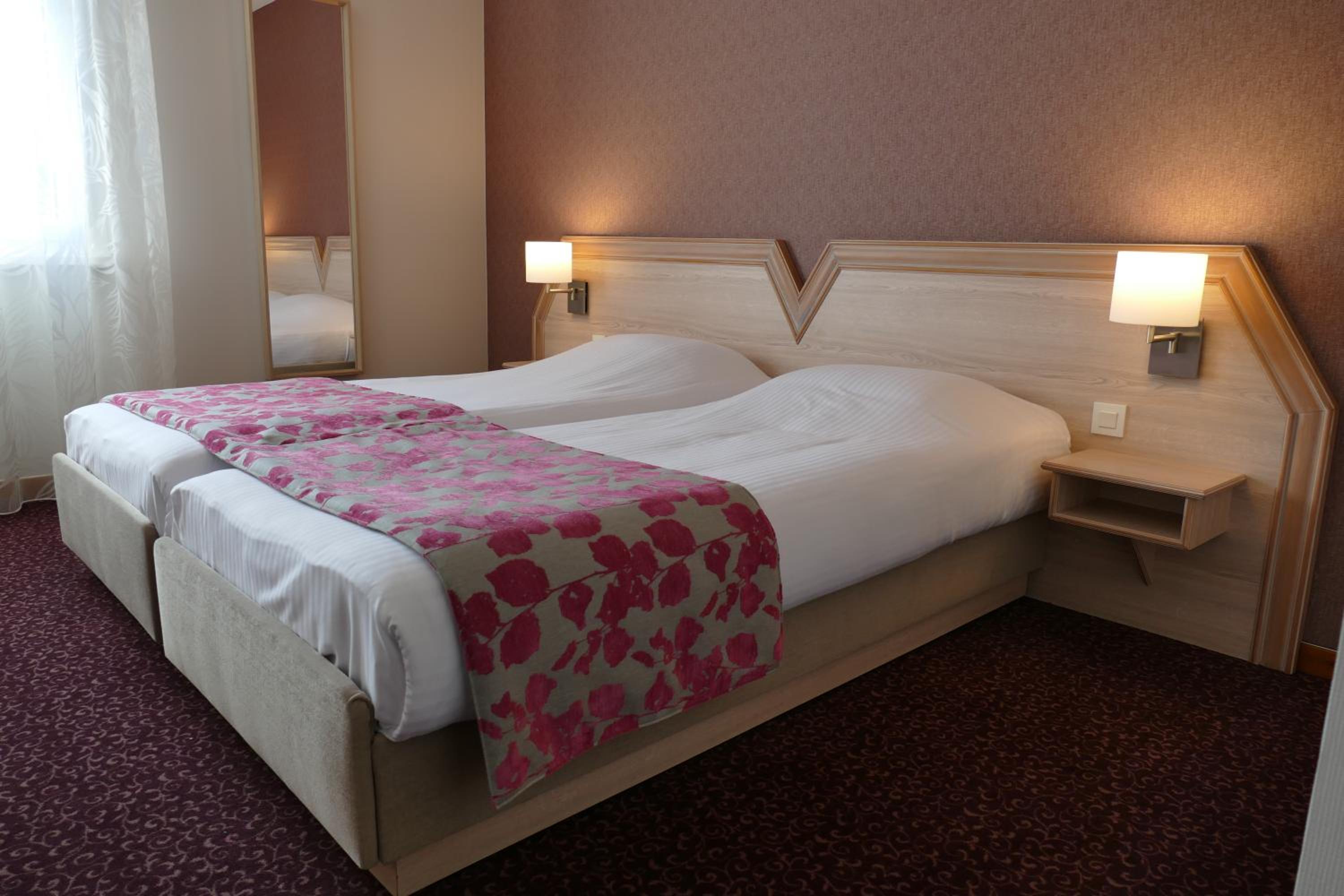 Double or Twin Room - Photo 2