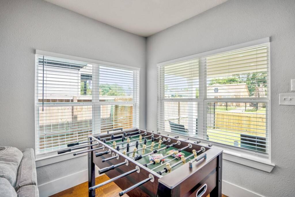 Three-Bedroom House - Photo 10