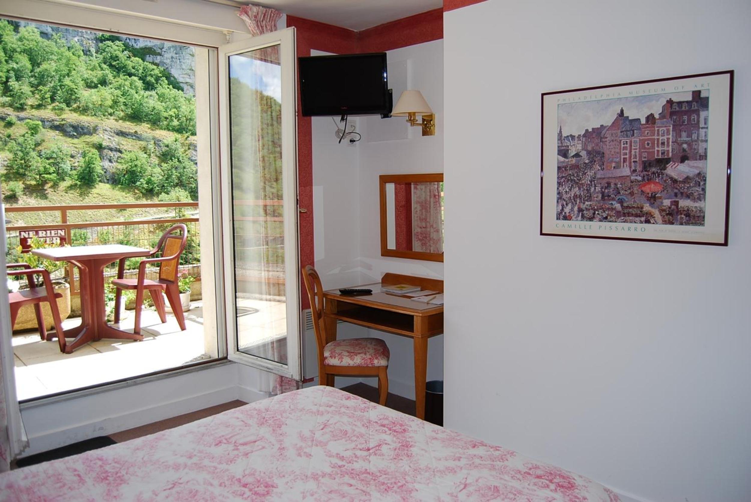Superior Double Room with Terrace and valley view photo 2