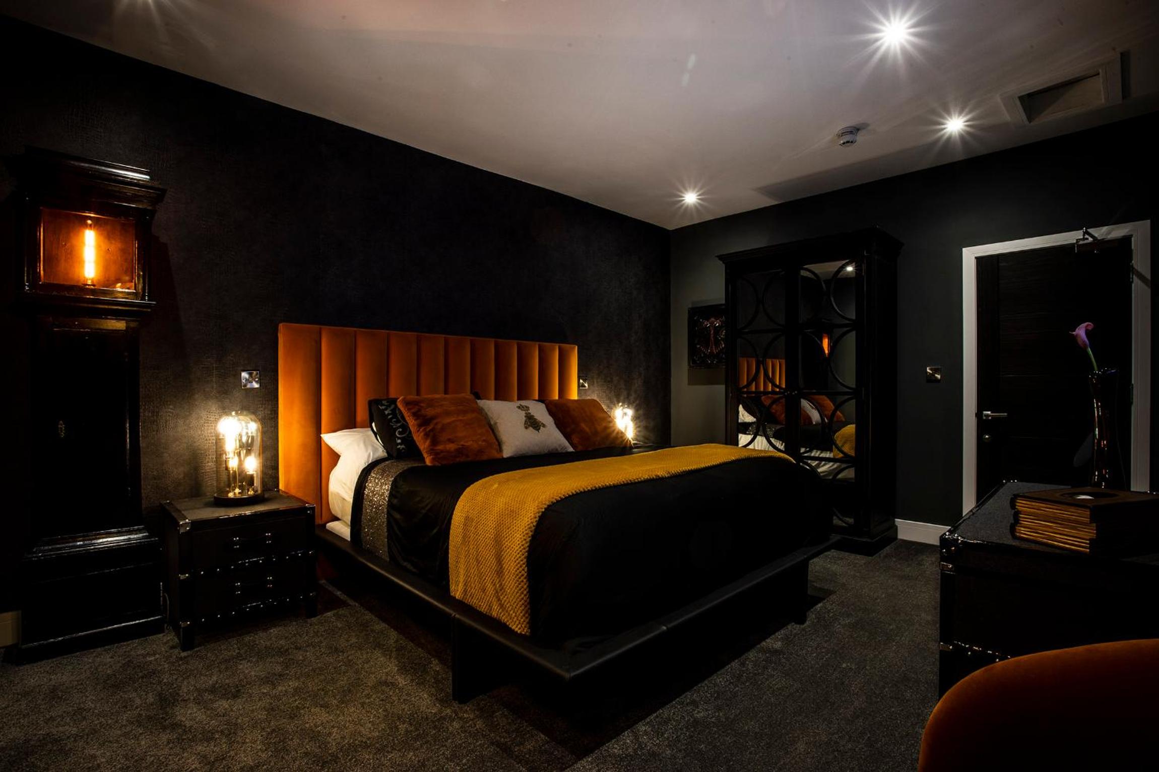 Deluxe King Room photo 3