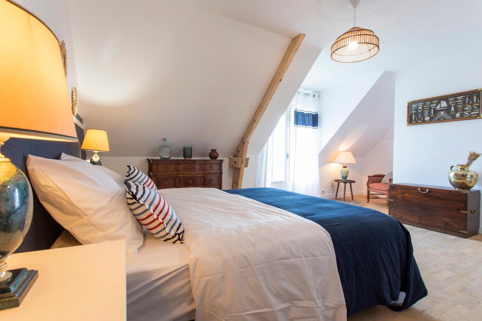 Deluxe Double Room with Balcony and Sea View - Photo 15