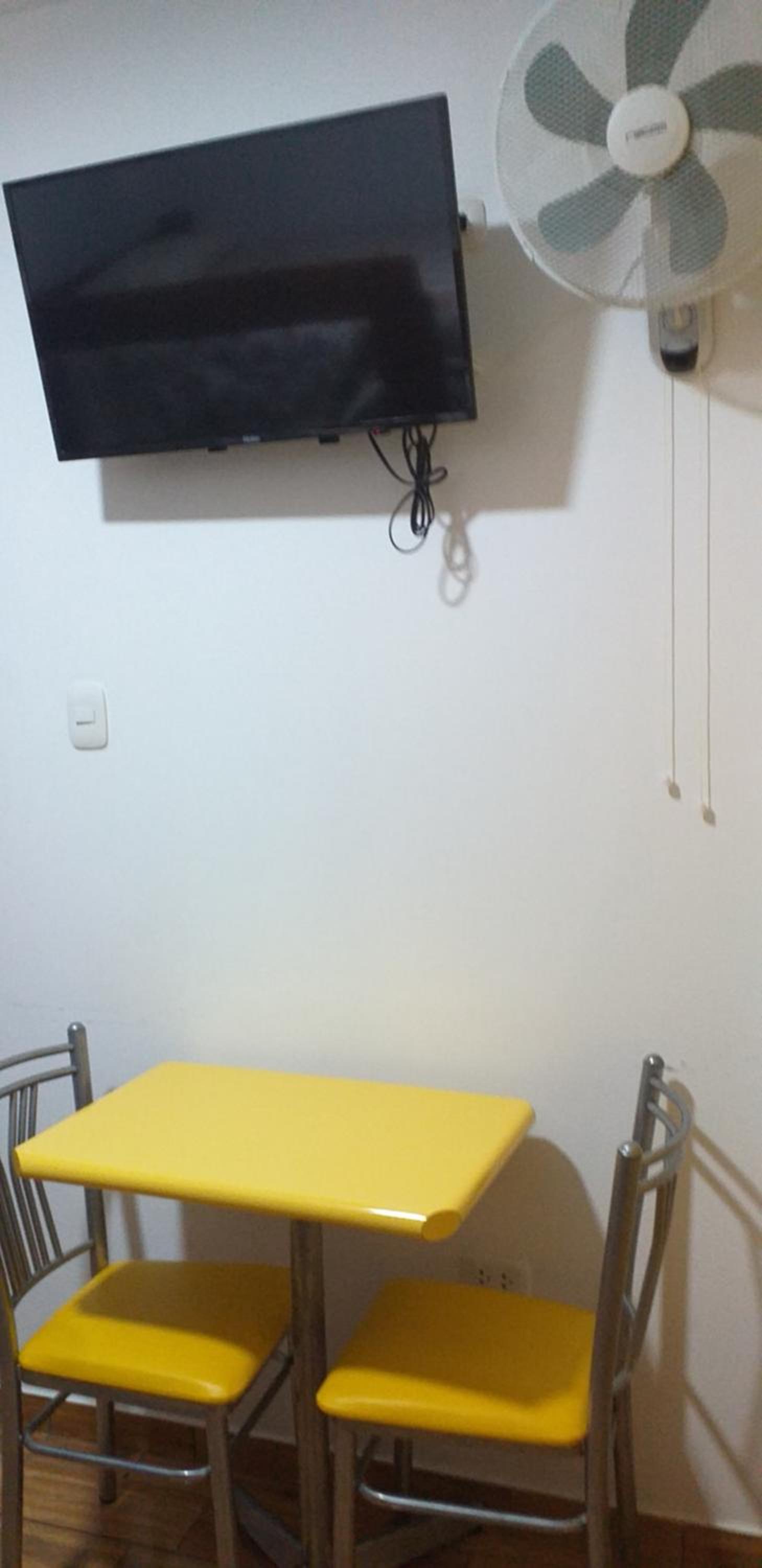 Twin Room with Private Bathroom photo 2