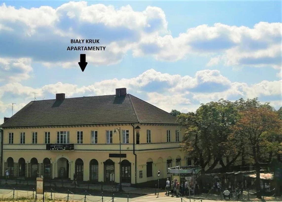 Apartment with Balcony - Photo 24