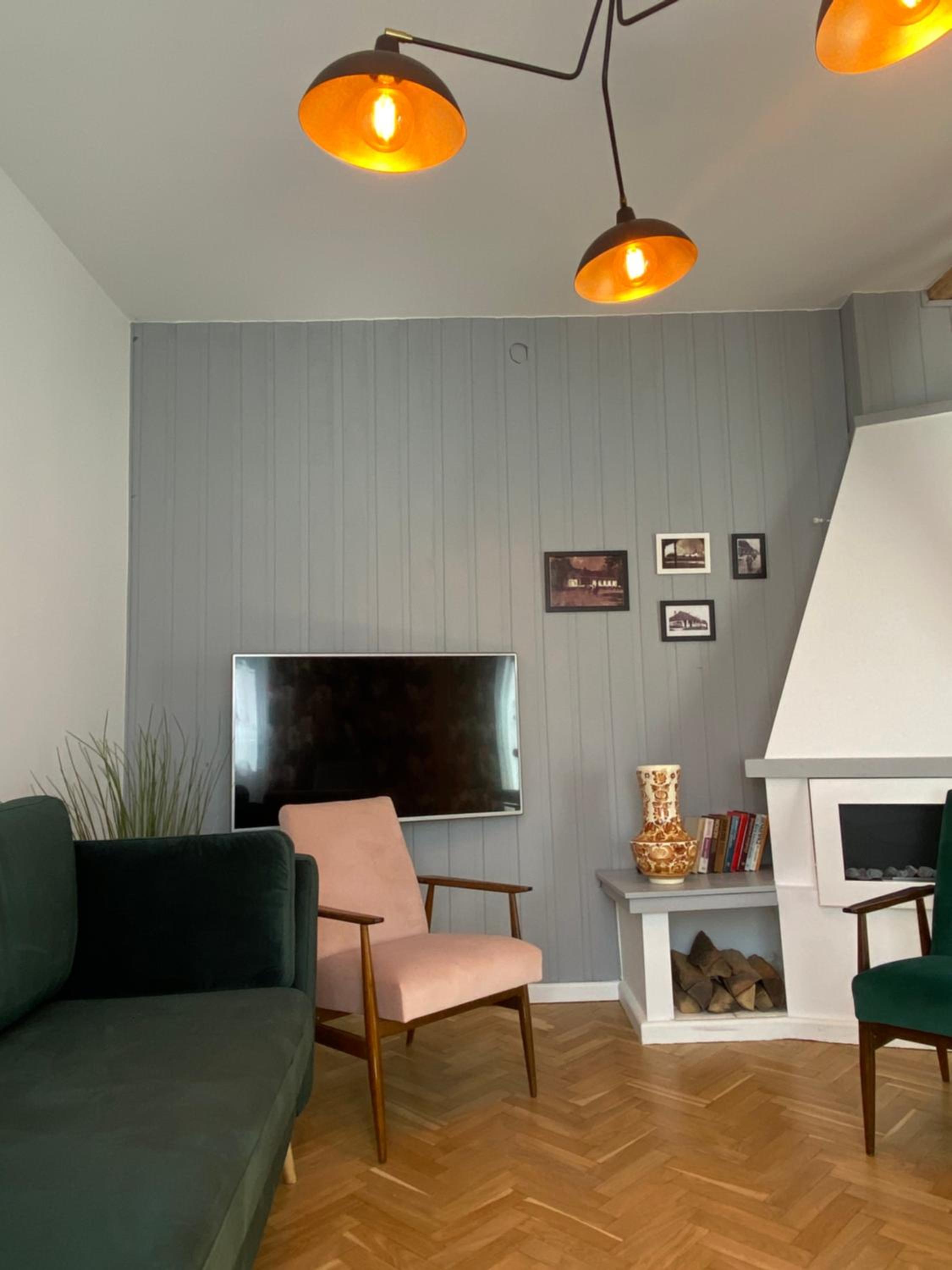 Two-Bedroom Apartment - Photo 10