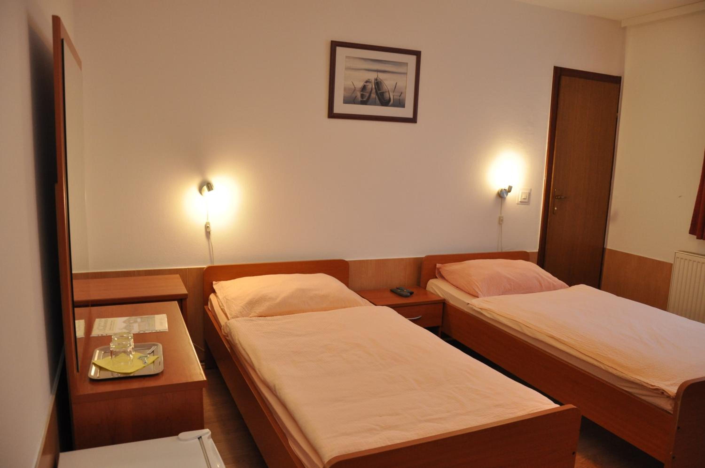 Twin Room photo 1