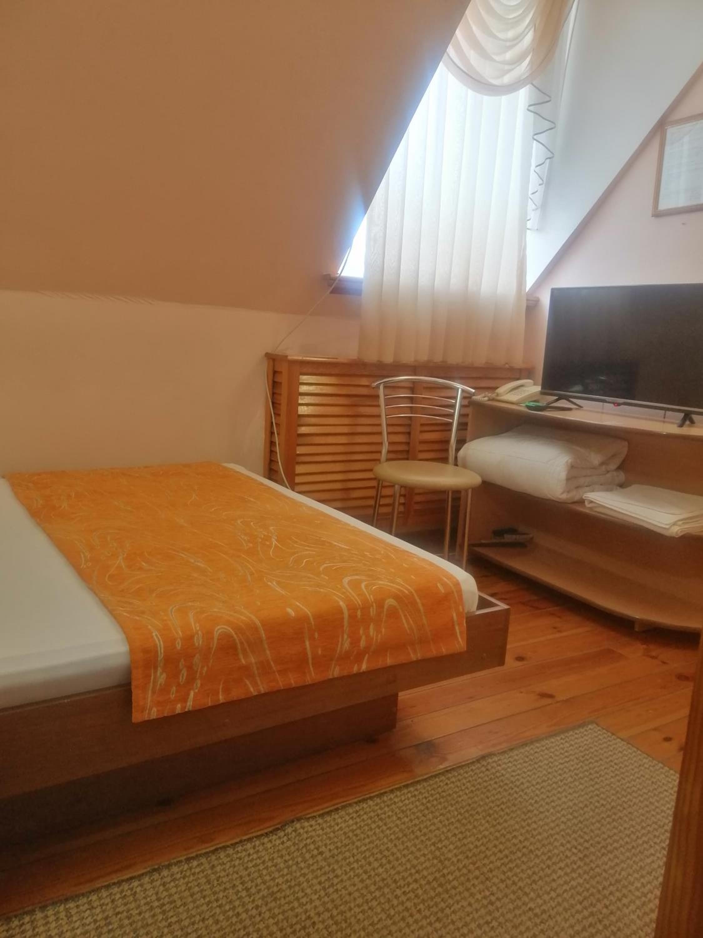 Budget Double Room photo 1