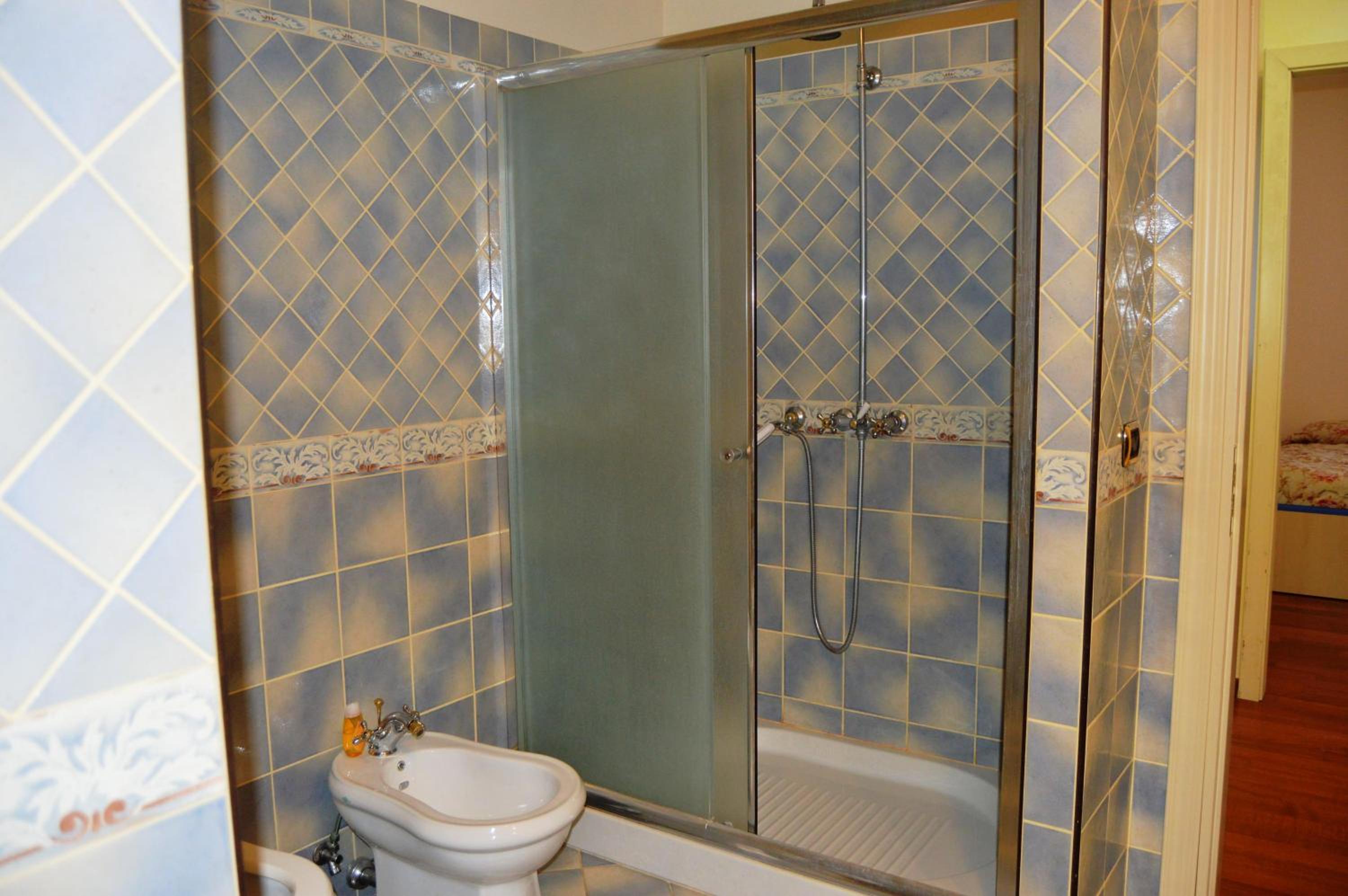 Family Room with Private Bathroom - Photo 1