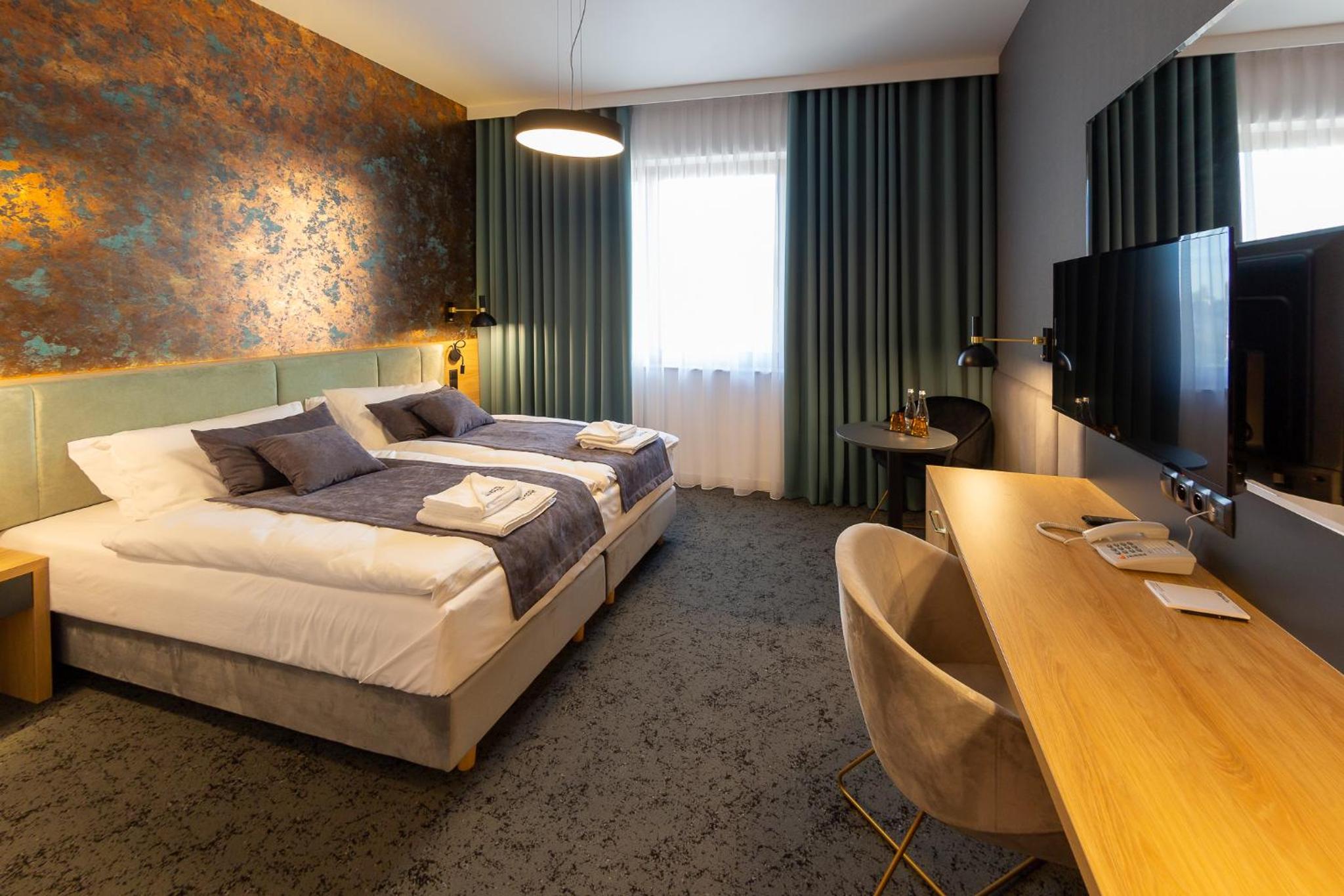 Queen Room