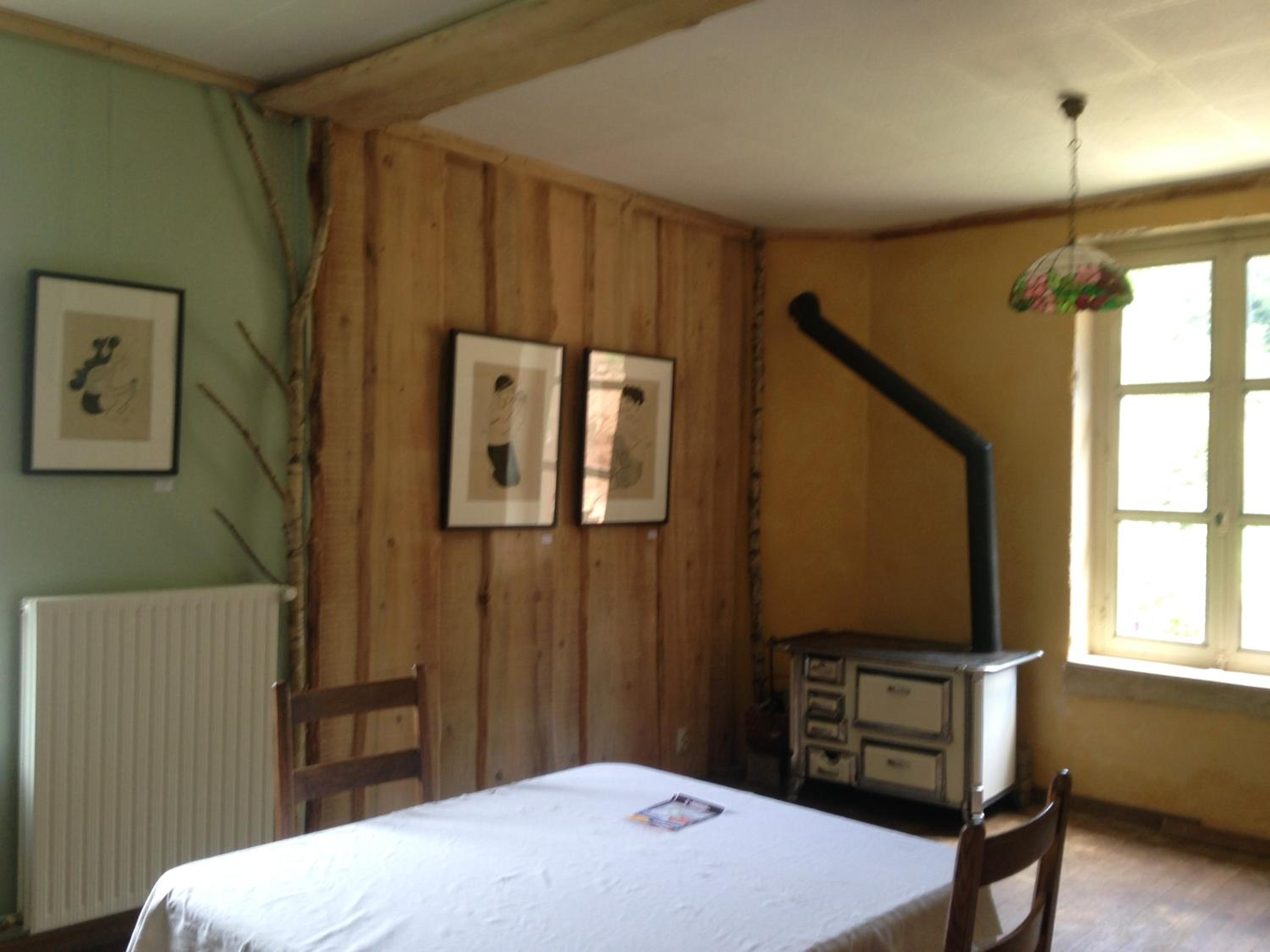 Three-Bedroom House - Photo 1