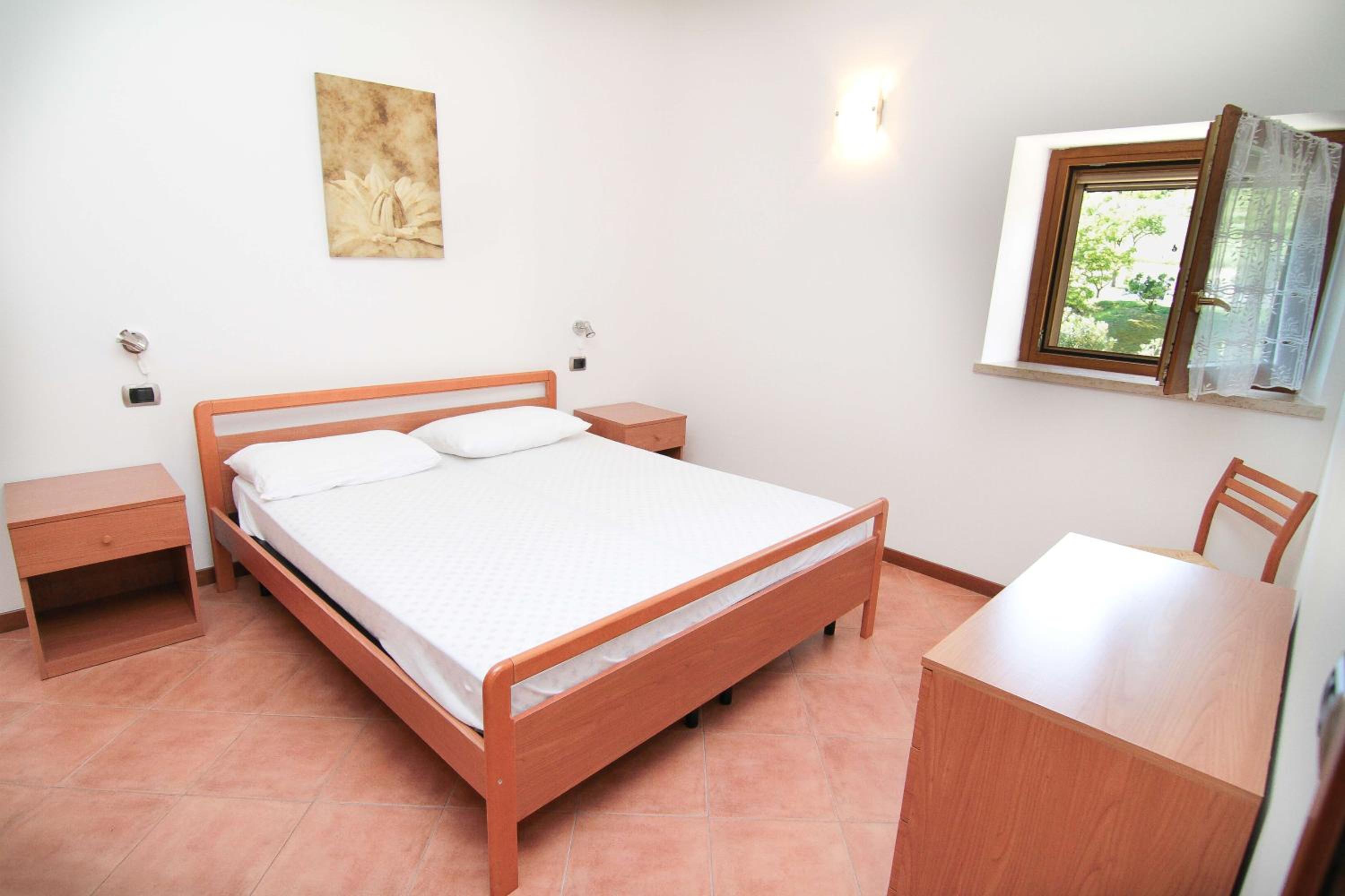 One-Bedroom Apartment (4 Adults)