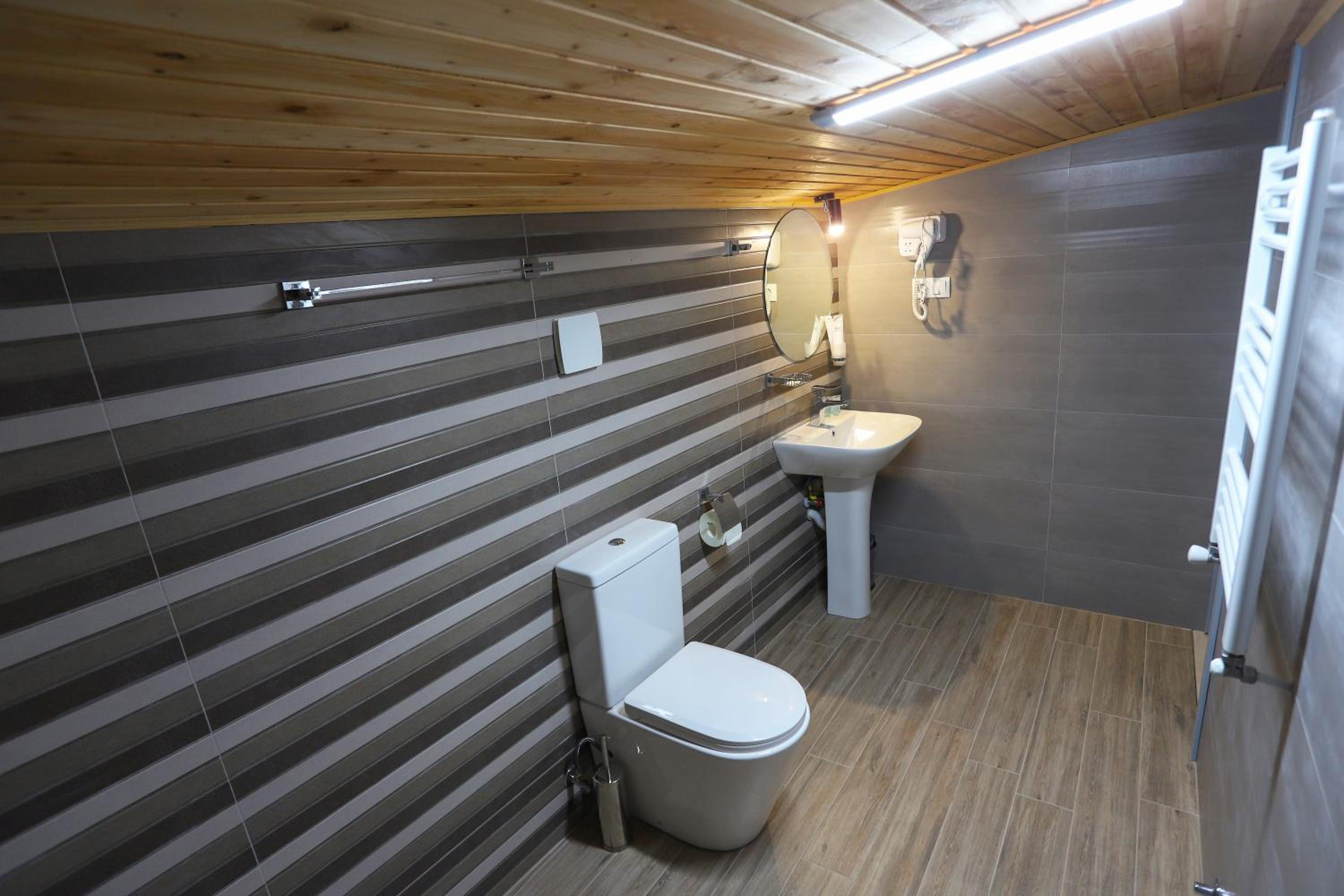 Double Room with Terrace - Photo 11