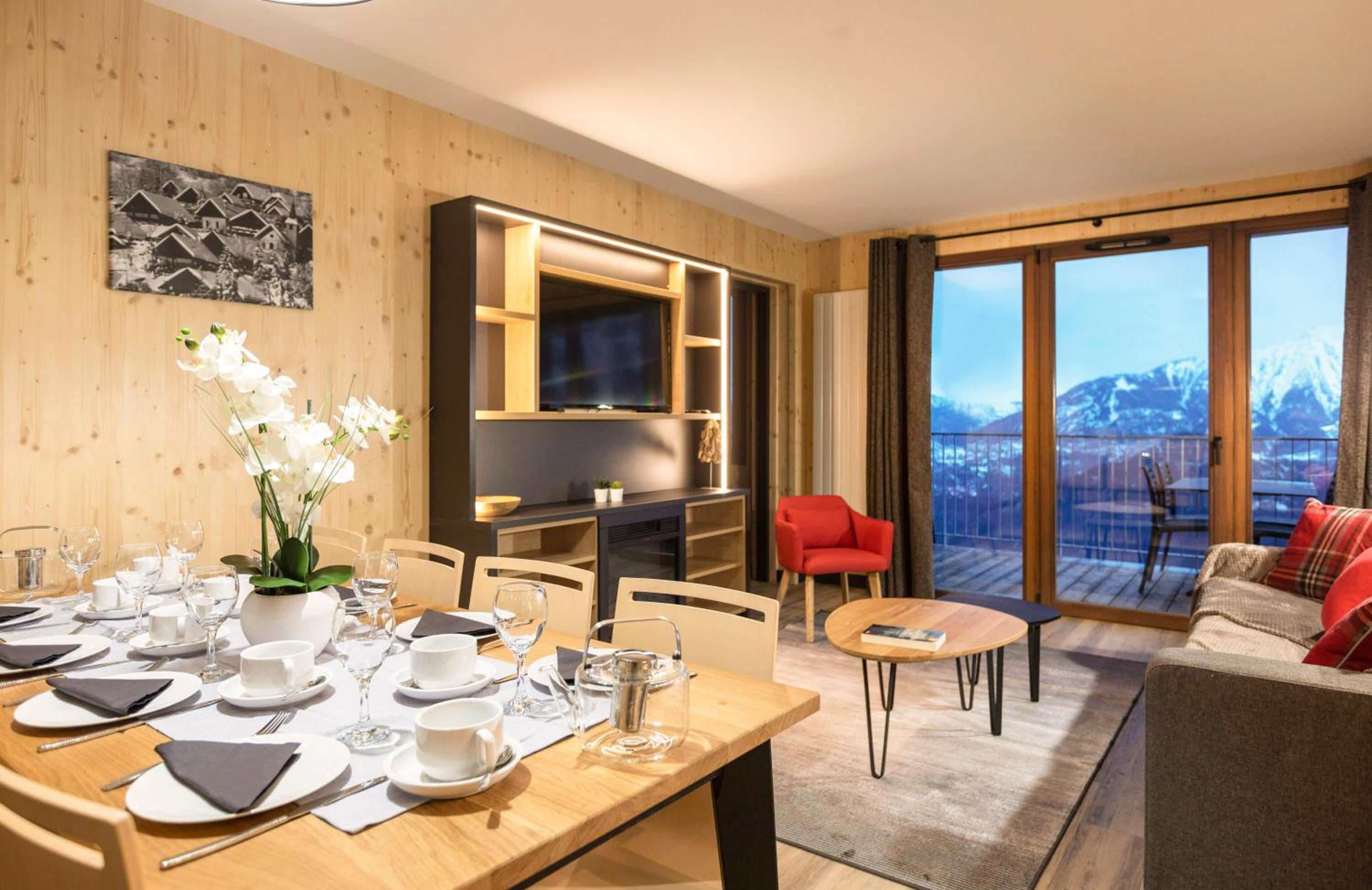 Three-Bedroom Premium Apartment - 8 Persons