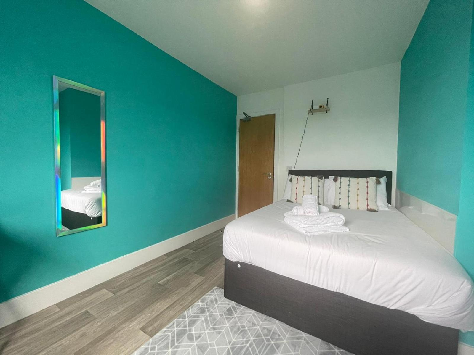 Double Room with Shared Bathroom photo 3