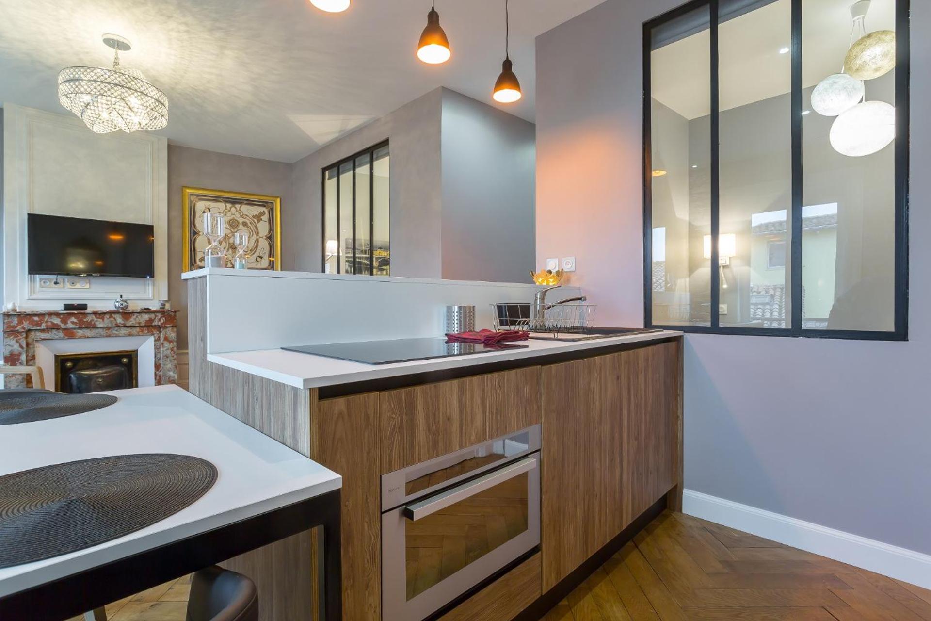 Apartment with Shower